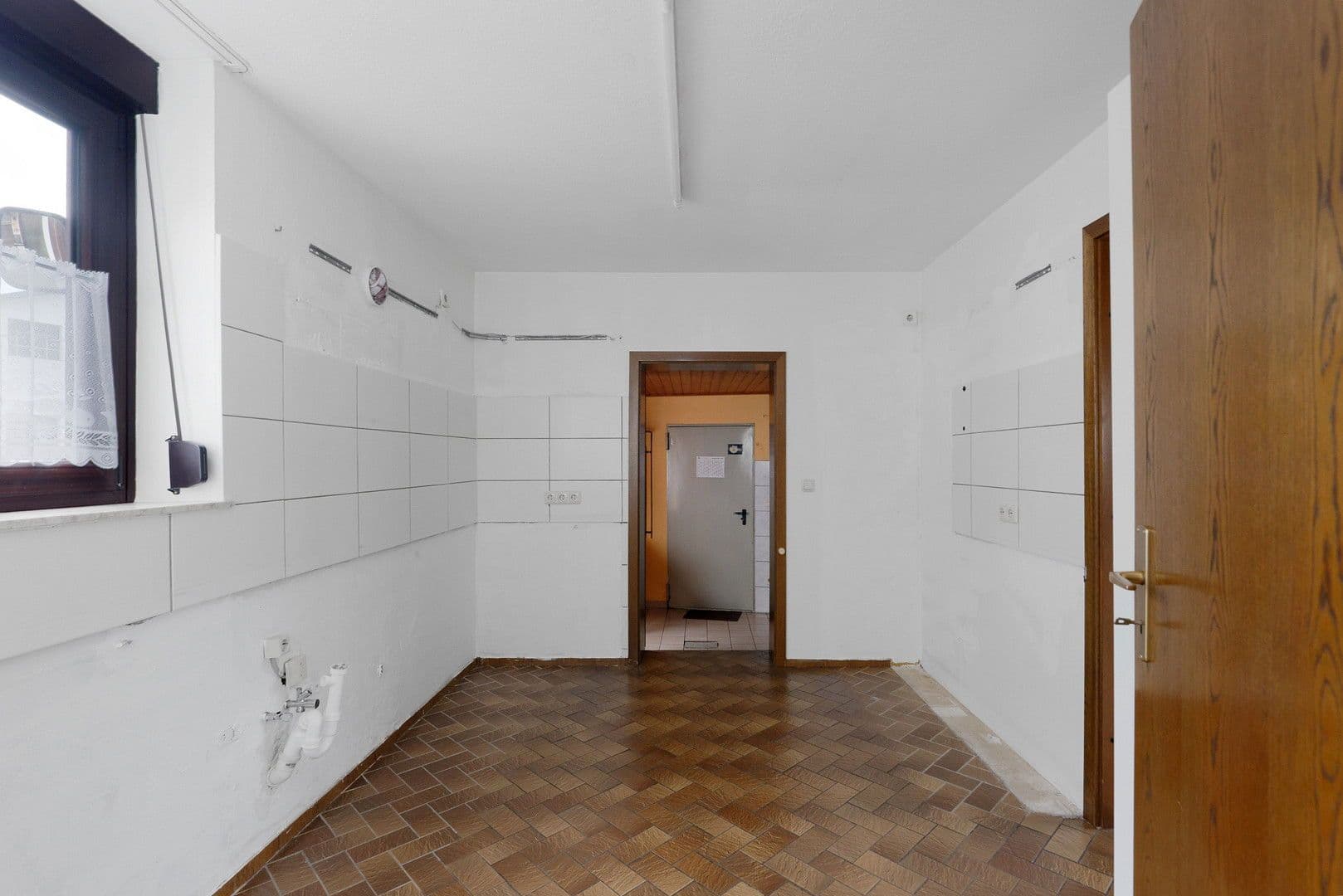 Predaj domu 187 m², pozemek 572 m², Laubach, Porýnie-Falcko Predaj domu 187 m², pozemek 572 m², Laubach, Porýnie-Falcko