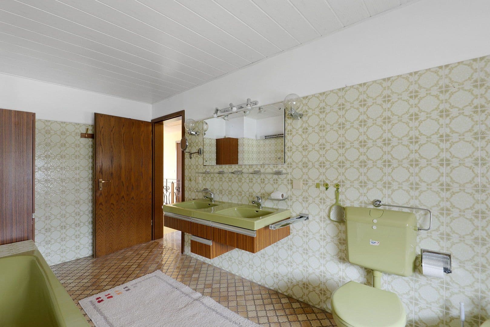 Predaj domu 187 m², pozemek 572 m², Laubach, Porýnie-Falcko Predaj domu 187 m², pozemek 572 m², Laubach, Porýnie-Falcko