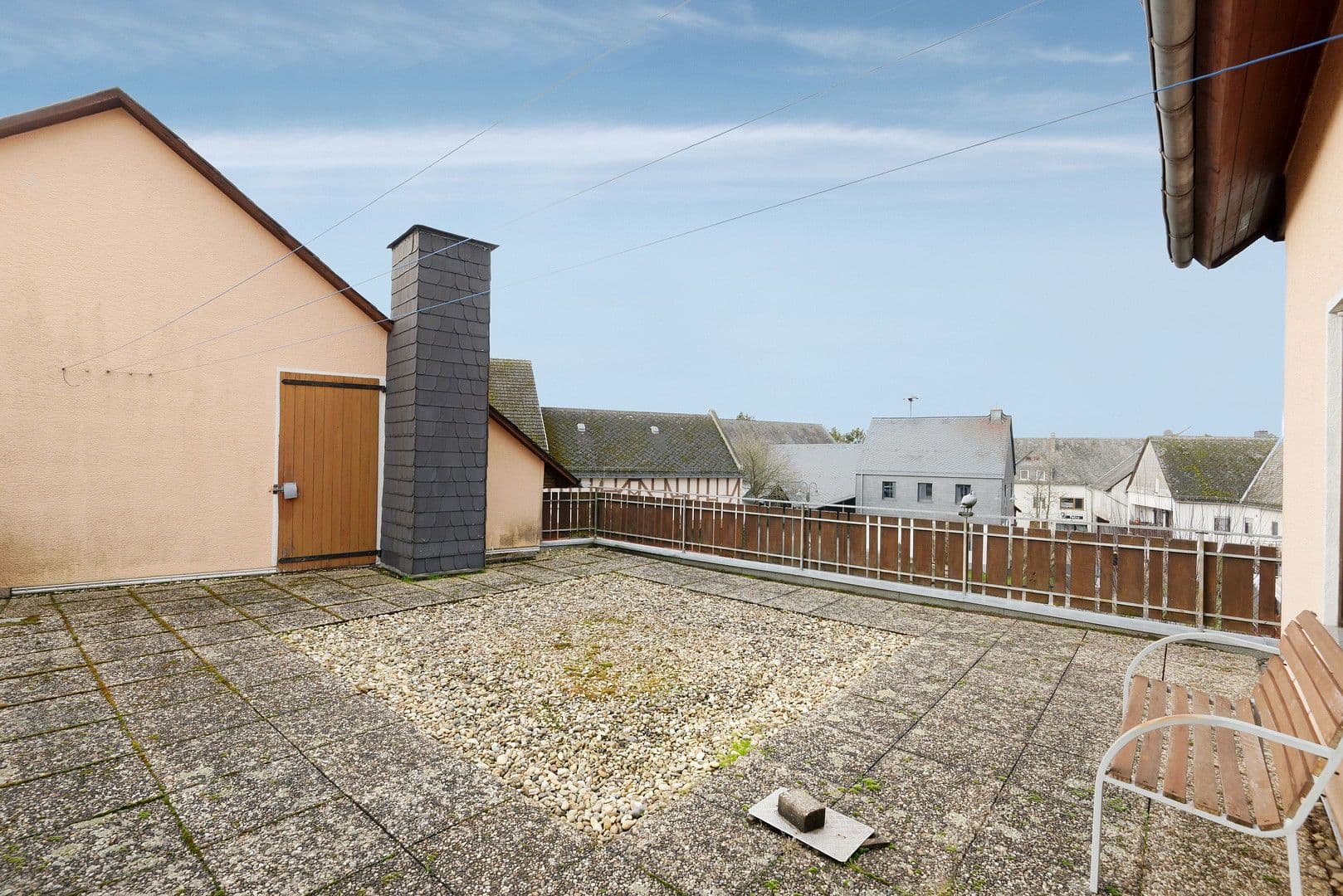 Predaj domu 187 m², pozemek 572 m², Laubach, Porýnie-Falcko Predaj domu 187 m², pozemek 572 m², Laubach, Porýnie-Falcko