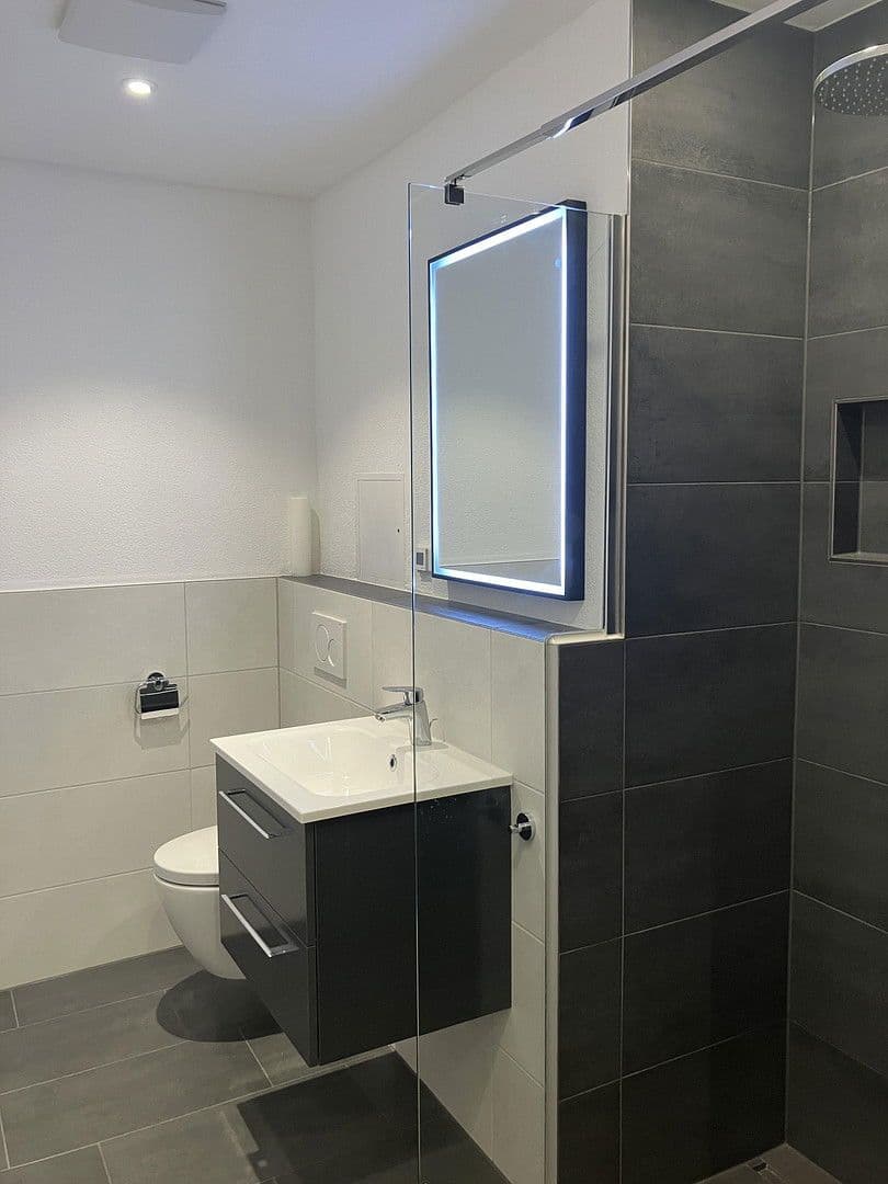 Prenájom bytu 4-izbový 62 m², Hohenheimer Str. 11, Leinfelden-Echterdingen, Bádensko-Wurttembersko Prenájom bytu 4-izbový 62 m², Hohenheimer Str. 11, Leinfelden-Echterdingen, Bádensko-Wurttembersko