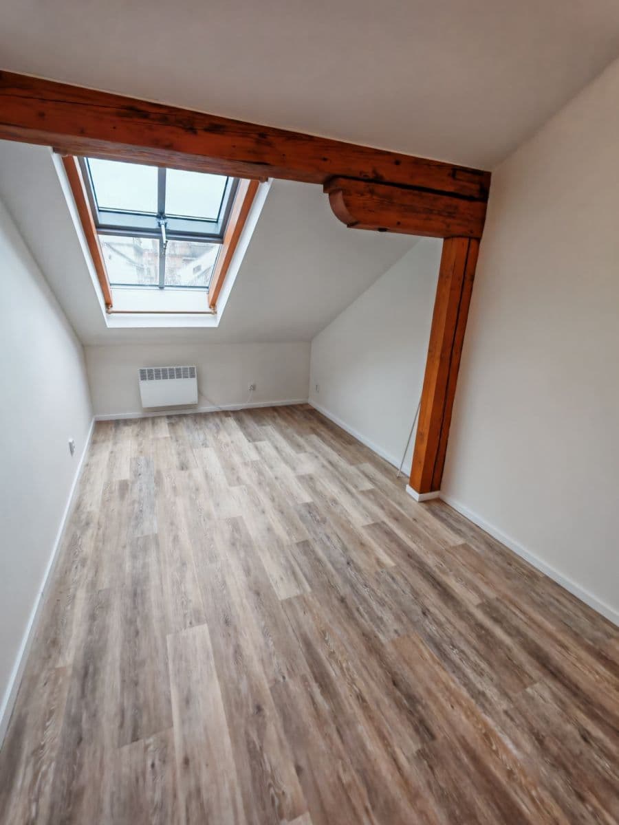 Prenájom bytu 3-izbový 126 m², Navrátilova, Praha, Praha Prenájom bytu 3-izbový 126 m², Navrátilova, Praha, Praha