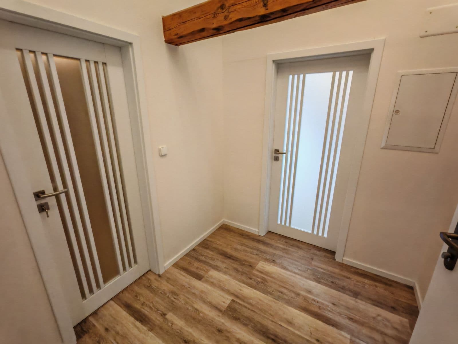 Prenájom bytu 3-izbový 126 m², Navrátilova, Praha, Praha Prenájom bytu 3-izbový 126 m², Navrátilova, Praha, Praha