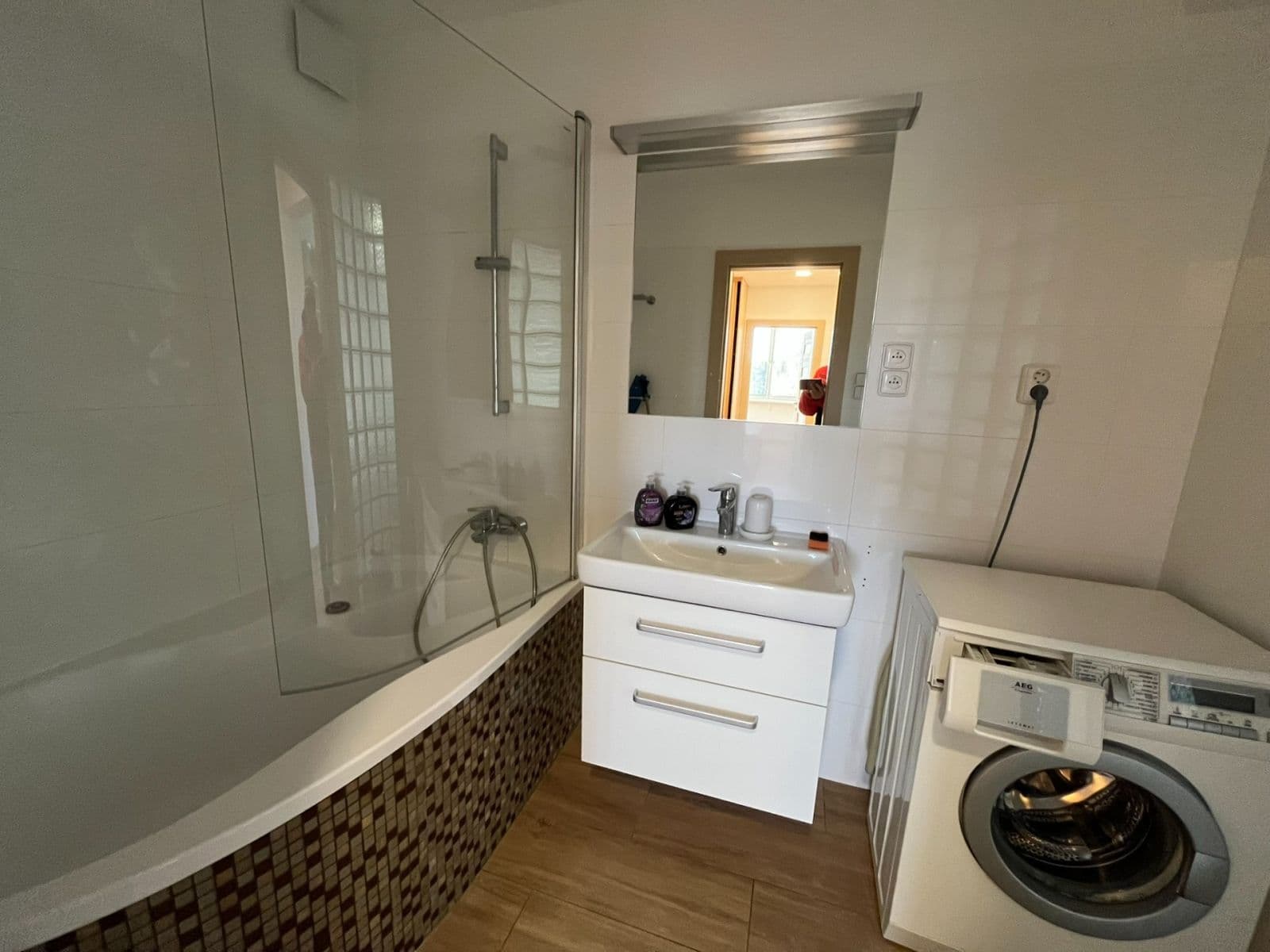 Prenájom bytu 3-izbový 77 m², Jana Palacha, Mladá Boleslav, Středočeský kraj Prenájom bytu 3-izbový 77 m², Jana Palacha, Mladá Boleslav, Středočeský kraj