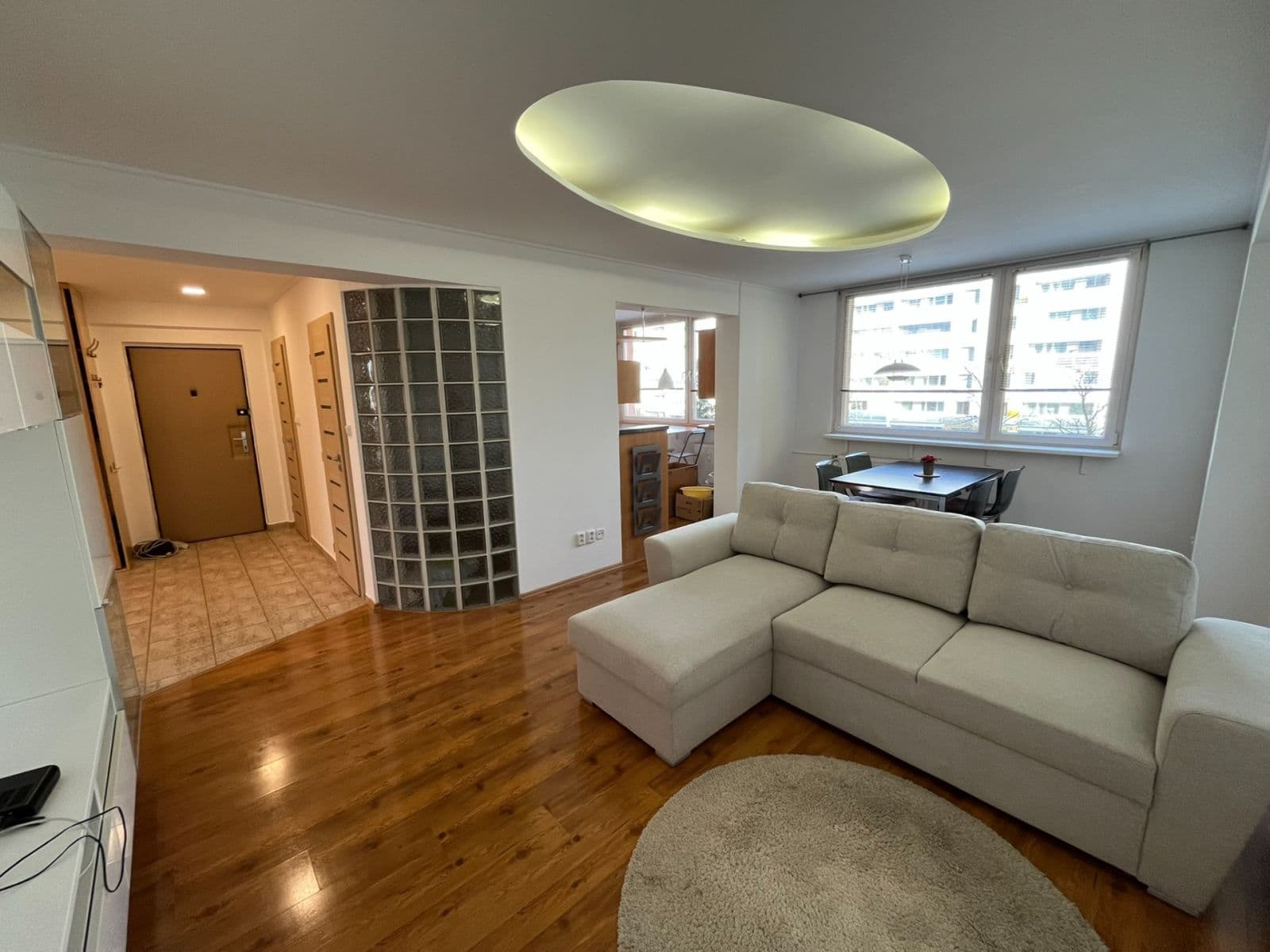 Prenájom bytu 3-izbový 77 m², Jana Palacha, Mladá Boleslav, Středočeský kraj Prenájom bytu 3-izbový 77 m², Jana Palacha, Mladá Boleslav, Středočeský kraj