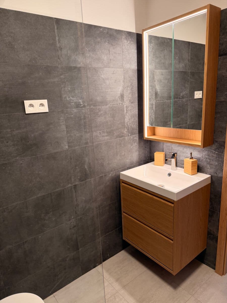 Predaj rekreačného objektu 195 m², pozemek 571 m², Čistá u Horek, Liberecký kraj Predaj rekreačného objektu 195 m², pozemek 571 m², Čistá u Horek, Liberecký kraj