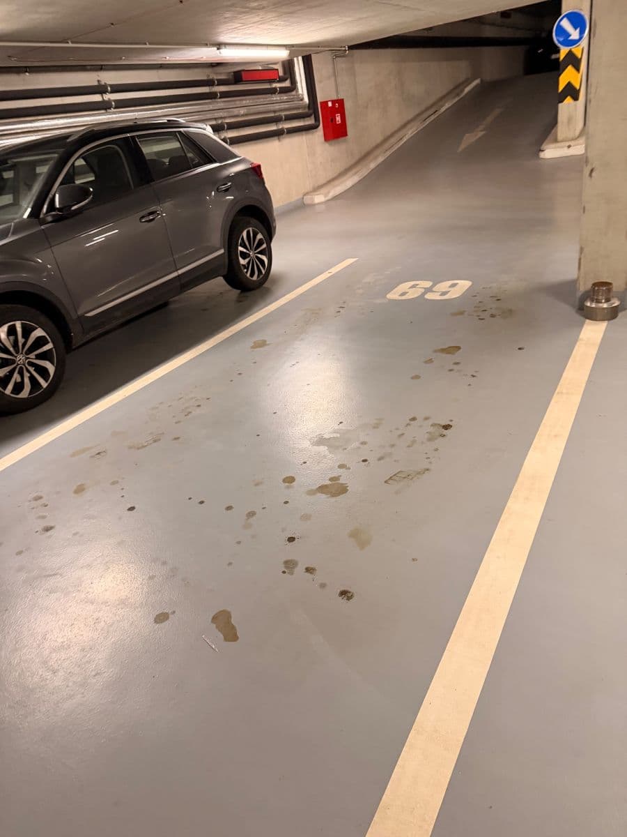 Prenájom garáže 16 m², Praha, Praha Prenájom garáže 16 m², Praha, Praha