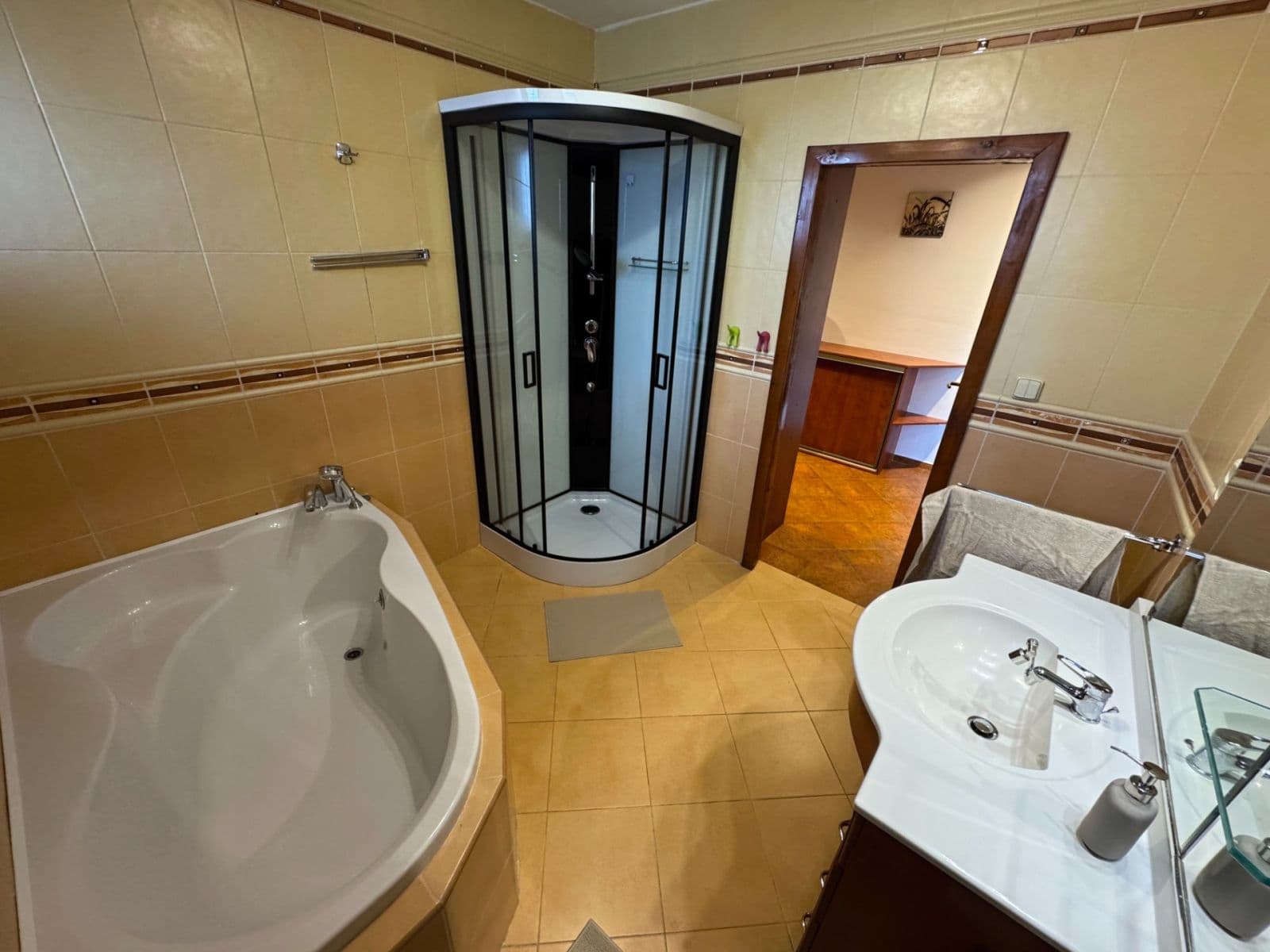 Predaj domu 181 m², pozemek 820 m², Na Kamenné hrázi, Drahelčice, Středočeský kraj Predaj domu 181 m², pozemek 820 m², Na Kamenné hrázi, Drahelčice, Středočeský kraj