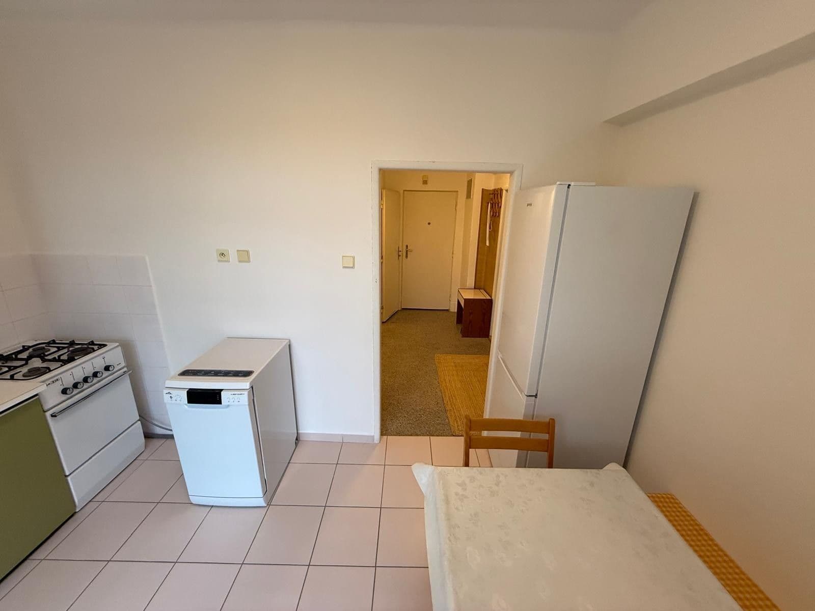 Prenájom bytu 1-izbový 42 m², Stehlíkova, Plzeň, Plzeňský kraj Prenájom bytu 1-izbový 42 m², Stehlíkova, Plzeň, Plzeňský kraj
