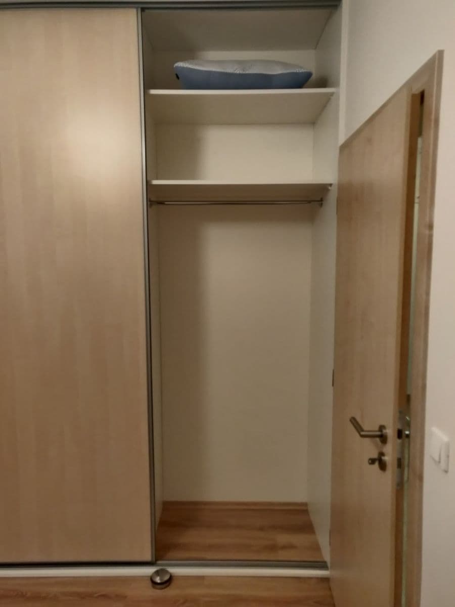 Prenájom bytu 2-izbový 46 m², U Uhříněveské obory, Praha, Praha Prenájom bytu 2-izbový 46 m², U Uhříněveské obory, Praha, Praha