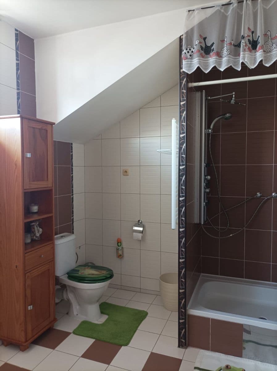 Prenájom domu 212 m², pozemek 1.000 m², Markvartická, Praha, Praha Prenájom domu 212 m², pozemek 1.000 m², Markvartická, Praha, Praha