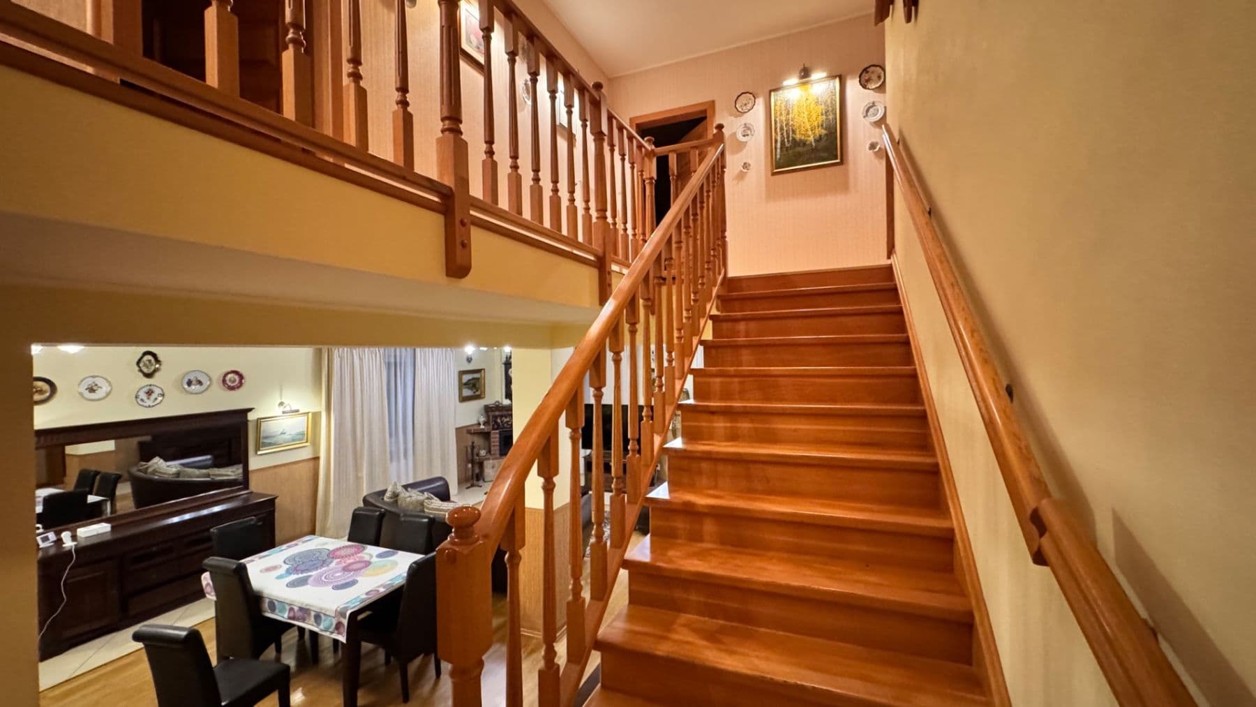 Prenájom domu 340 m², pozemek 1.000 m², Markvartická, Praha, Praha Prenájom domu 340 m², pozemek 1.000 m², Markvartická, Praha, Praha