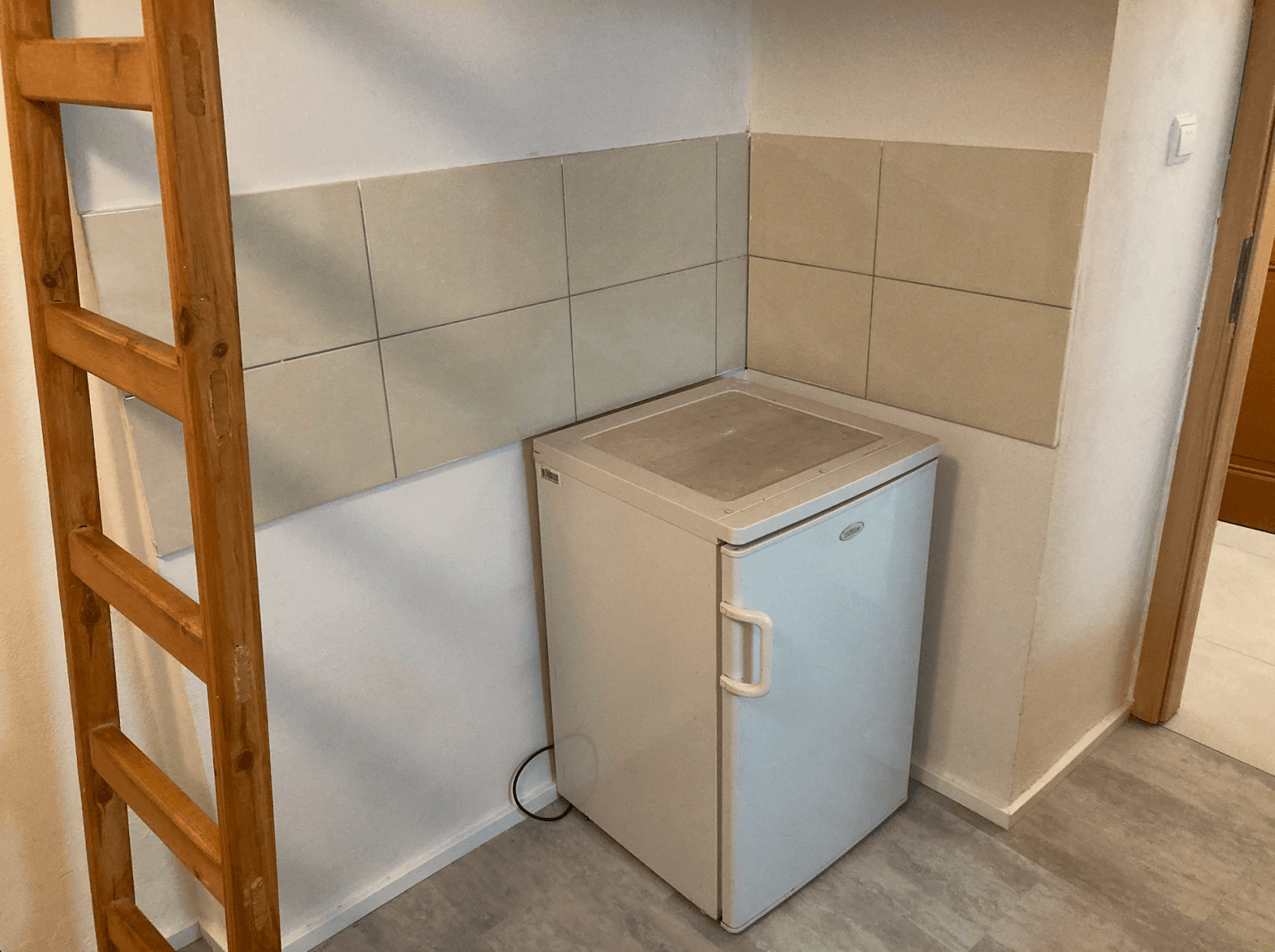 Prenájom bytu 1-izbový 27 m², Vrchlického, Praha, Praha Prenájom bytu 1-izbový 27 m², Vrchlického, Praha, Praha