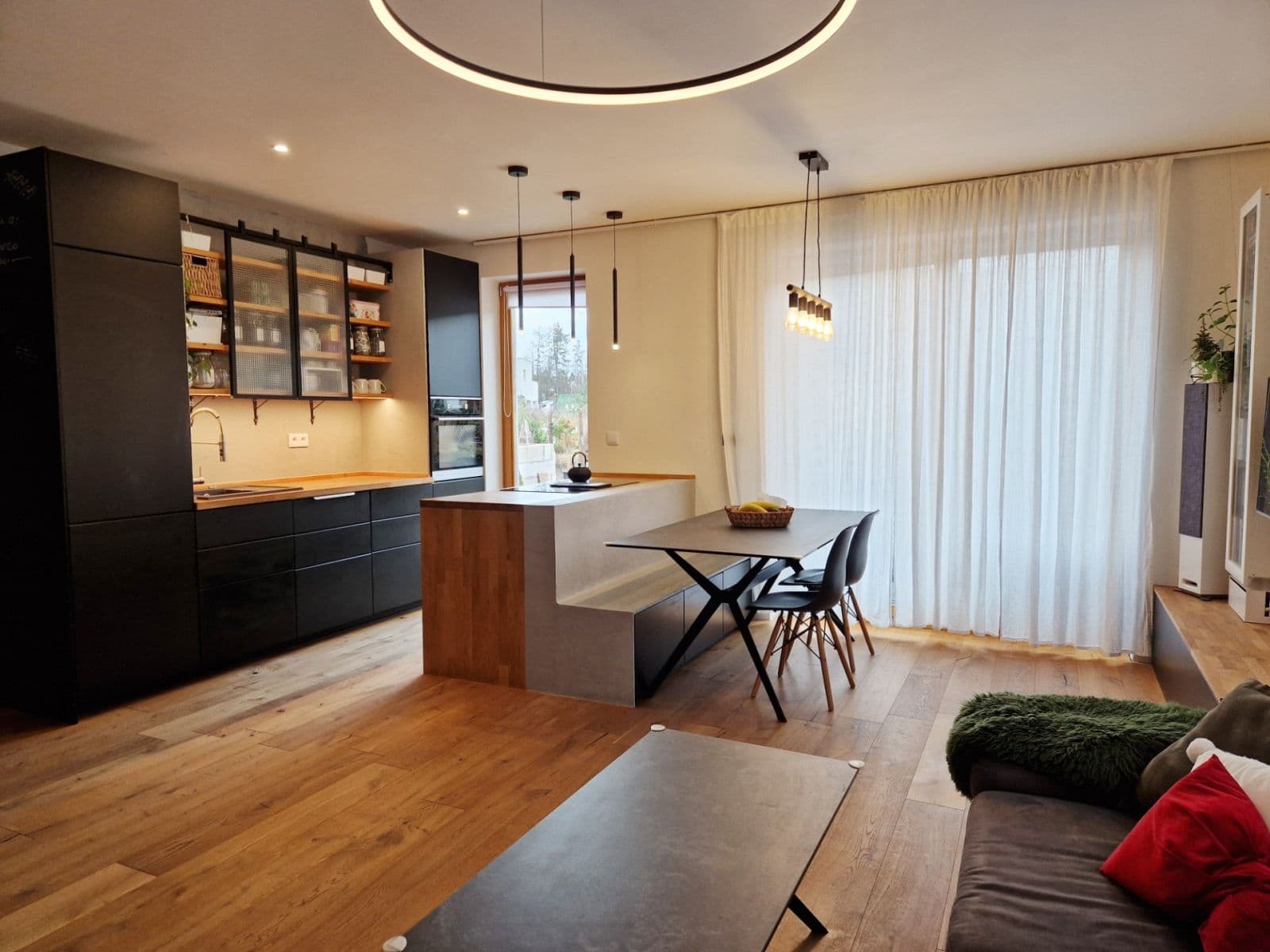 Predaj domu 115 m², pozemek 605 m², Na Čeperce, Unhošť, Středočeský kraj Predaj domu 115 m², pozemek 605 m², Na Čeperce, Unhošť, Středočeský kraj