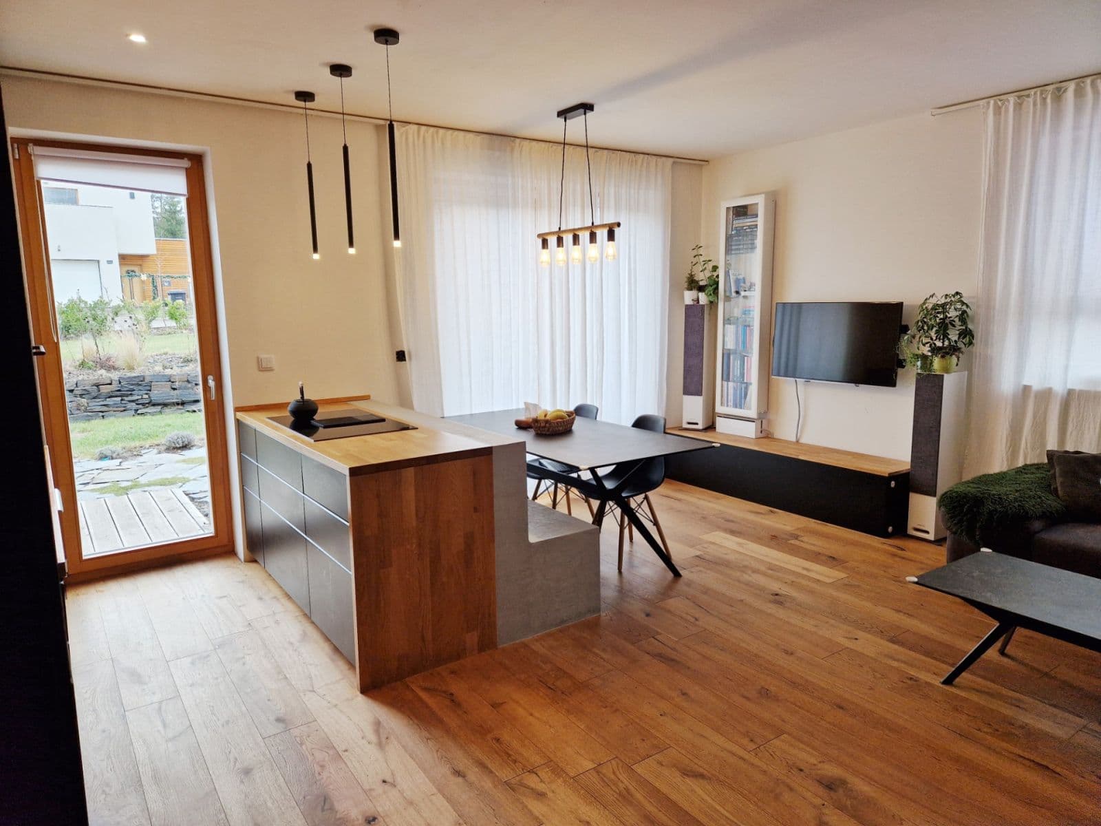 Predaj domu 115 m², pozemek 605 m², Na Čeperce, Unhošť, Středočeský kraj Predaj domu 115 m², pozemek 605 m², Na Čeperce, Unhošť, Středočeský kraj