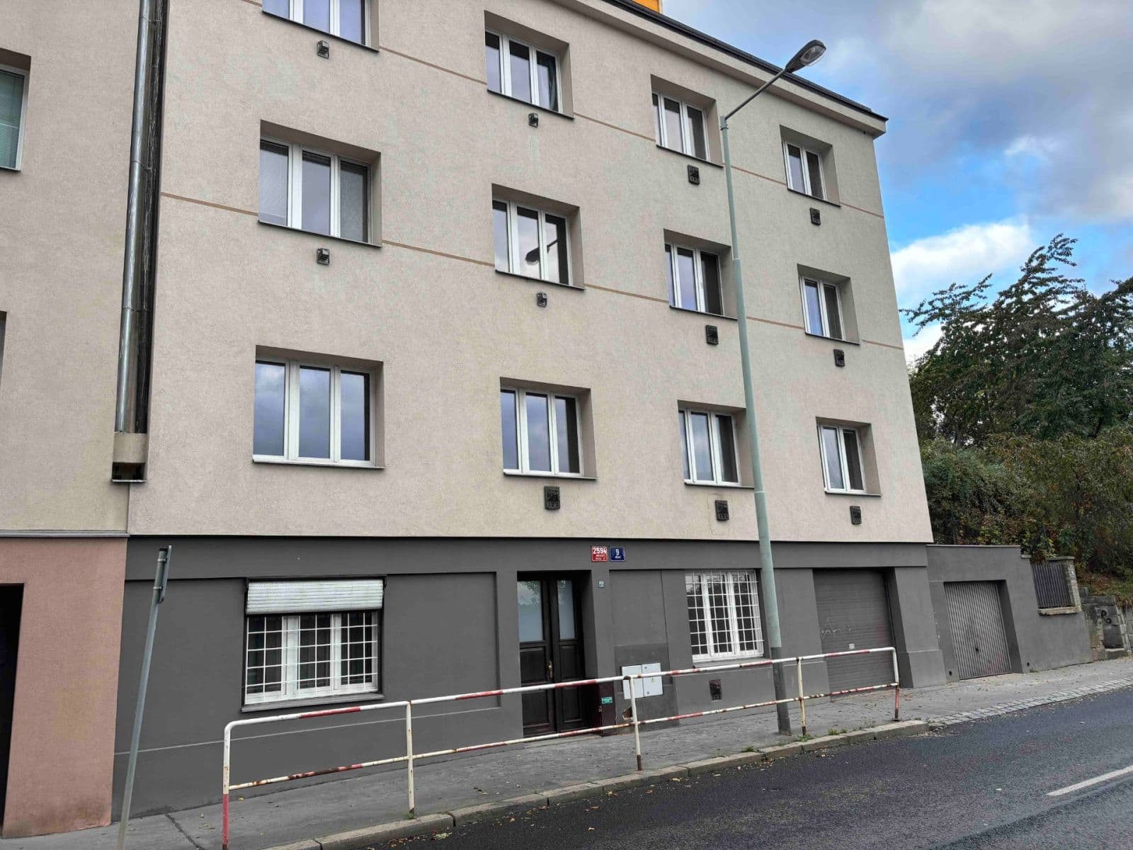 Prenájom bytu 1-izbový 28 m², Křížová, Praha, Praha Prenájom bytu 1-izbový 28 m², Křížová, Praha, Praha