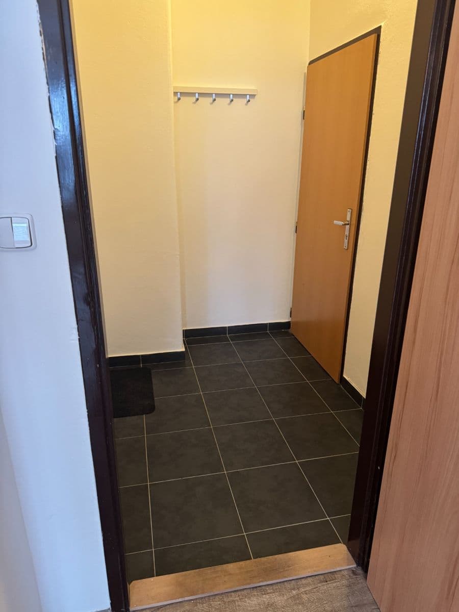 Prenájom bytu 1-izbový 28 m², Křížová, Praha, Praha Prenájom bytu 1-izbový 28 m², Křížová, Praha, Praha