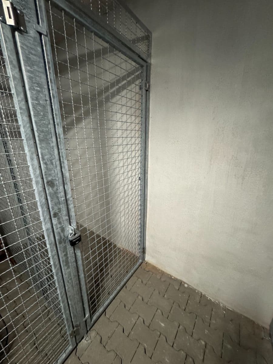 Prenájom bytu 1-izbový 28 m², Křížová, Praha, Praha Prenájom bytu 1-izbový 28 m², Křížová, Praha, Praha