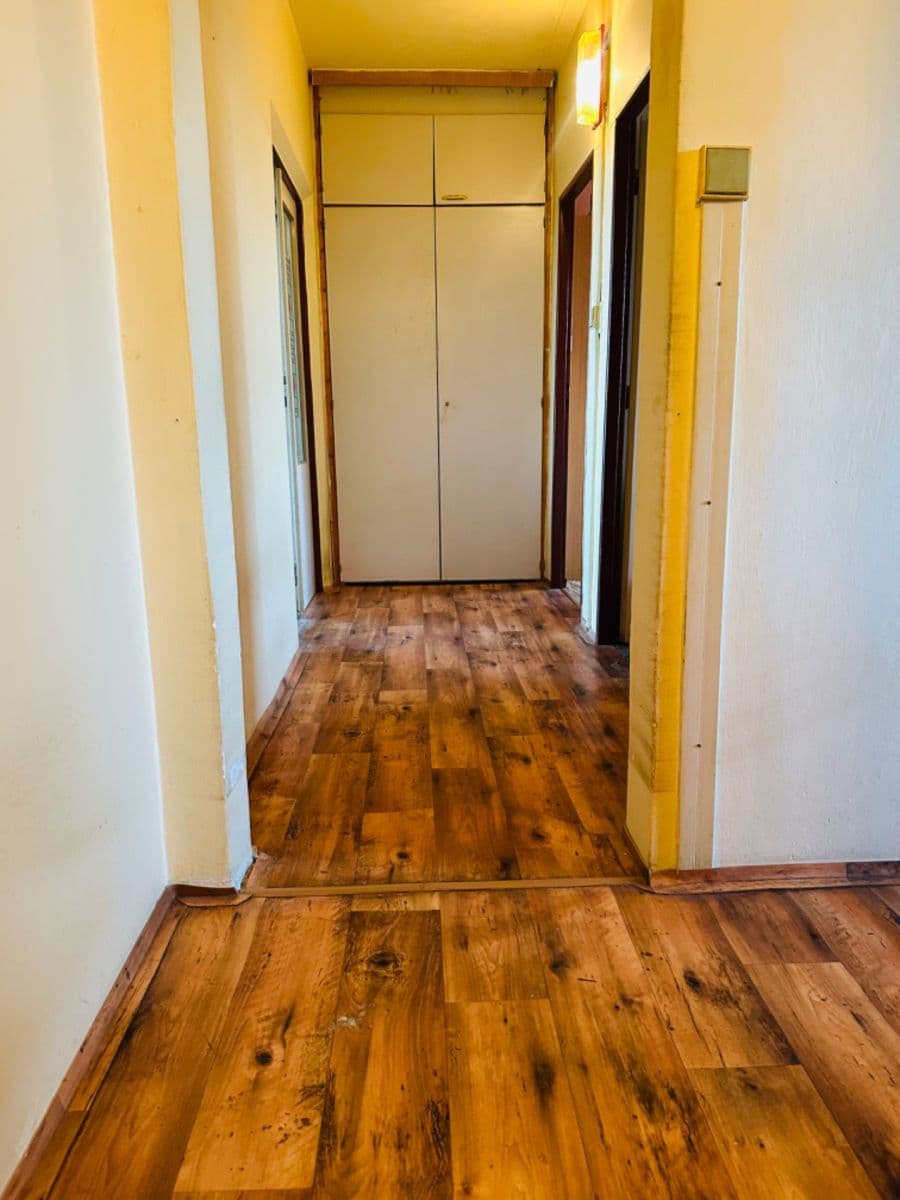 Predaj bytu 3-izbový 62 m², Kaznějovská, Plzeň, Plzeňský kraj Predaj bytu 3-izbový 62 m², Kaznějovská, Plzeň, Plzeňský kraj