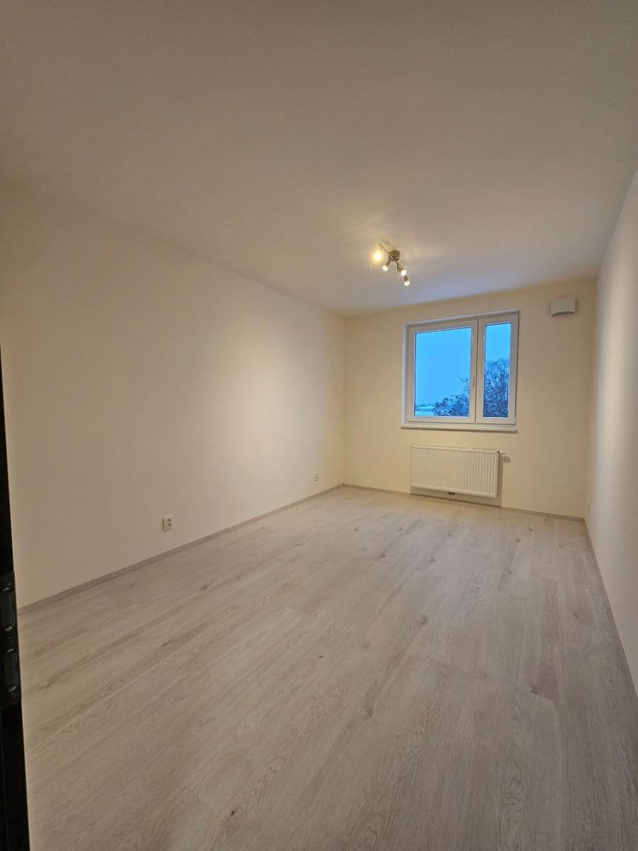 Prenájom bytu 2-izbový 50 m², Augustina Lukeše, Brandýs nad Labem-Stará Boleslav, Středočeský kraj Prenájom bytu 2-izbový 50 m², Augustina Lukeše, Brandýs nad Labem-Stará Boleslav, Středočeský kraj