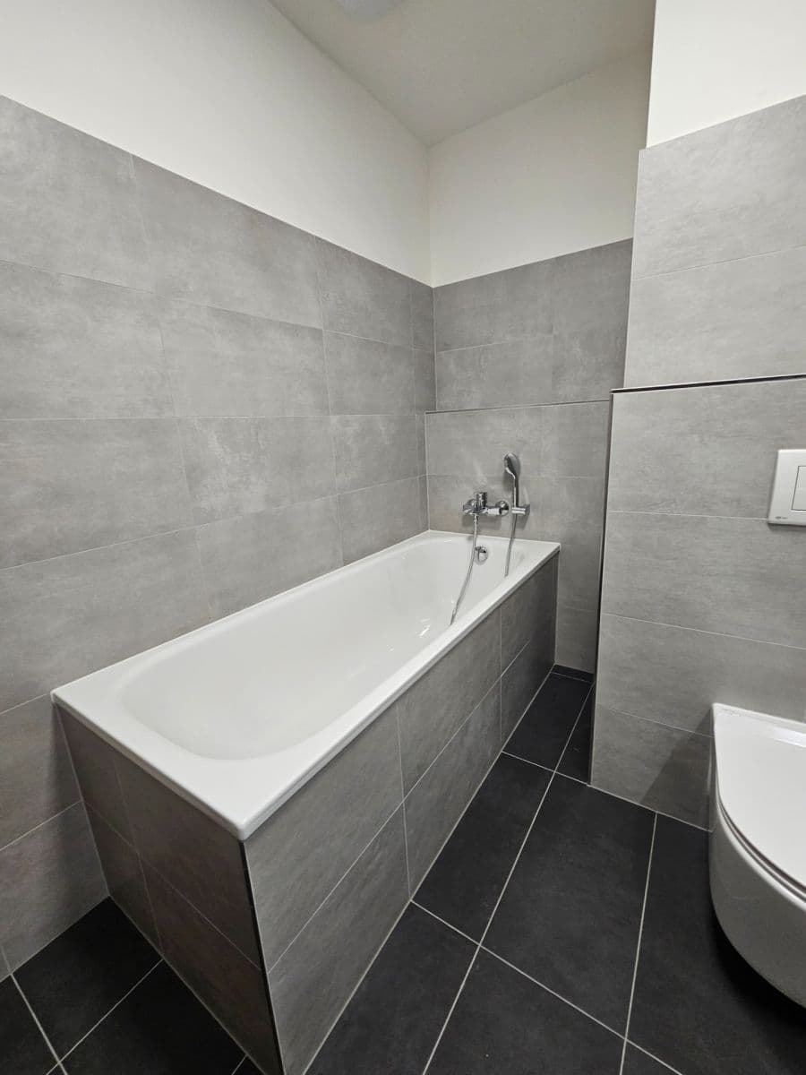 Prenájom bytu 2-izbový 50 m², Augustina Lukeše, Brandýs nad Labem-Stará Boleslav, Středočeský kraj Prenájom bytu 2-izbový 50 m², Augustina Lukeše, Brandýs nad Labem-Stará Boleslav, Středočeský kraj