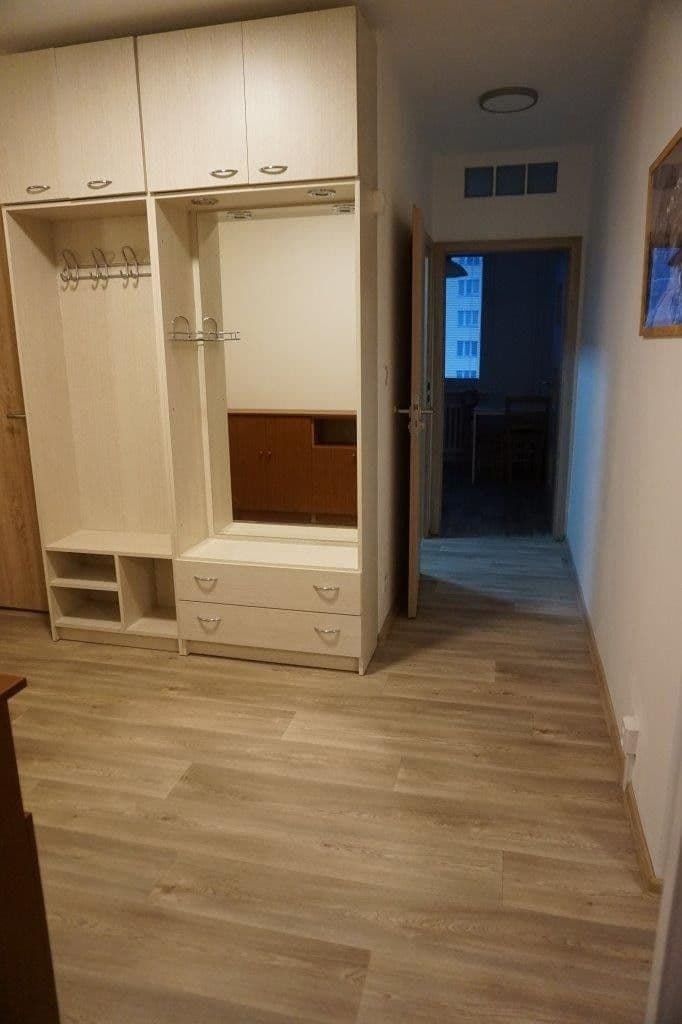 Prenájom bytu 2-izbový 61 m², U Olivovny, Říčany, Středočeský kraj Prenájom bytu 2-izbový 61 m², U Olivovny, Říčany, Středočeský kraj