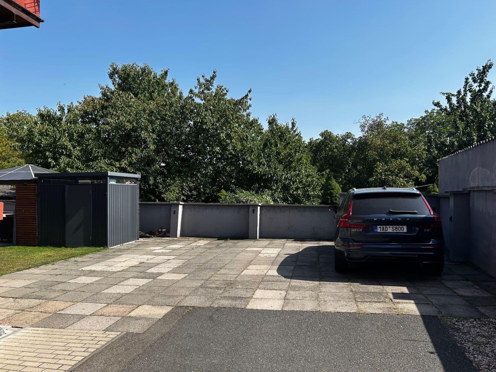 Predaj bytu 5-izbový 159 m², Kostelecká, Mratín, Středočeský kraj Predaj bytu 5-izbový 159 m², Kostelecká, Mratín, Středočeský kraj