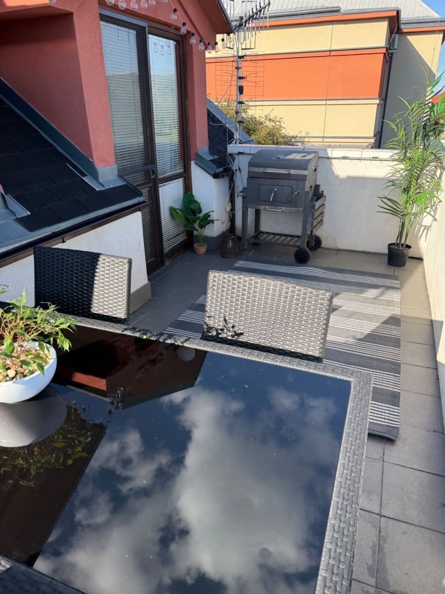 Predaj bytu 4-izbový 145 m², Kostelecká, Mratín, Středočeský kraj Predaj bytu 4-izbový 145 m², Kostelecká, Mratín, Středočeský kraj