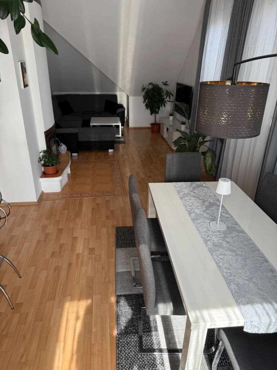 Predaj bytu 4-izbový 145 m², Kostelecká, Mratín, Středočeský kraj Predaj bytu 4-izbový 145 m², Kostelecká, Mratín, Středočeský kraj