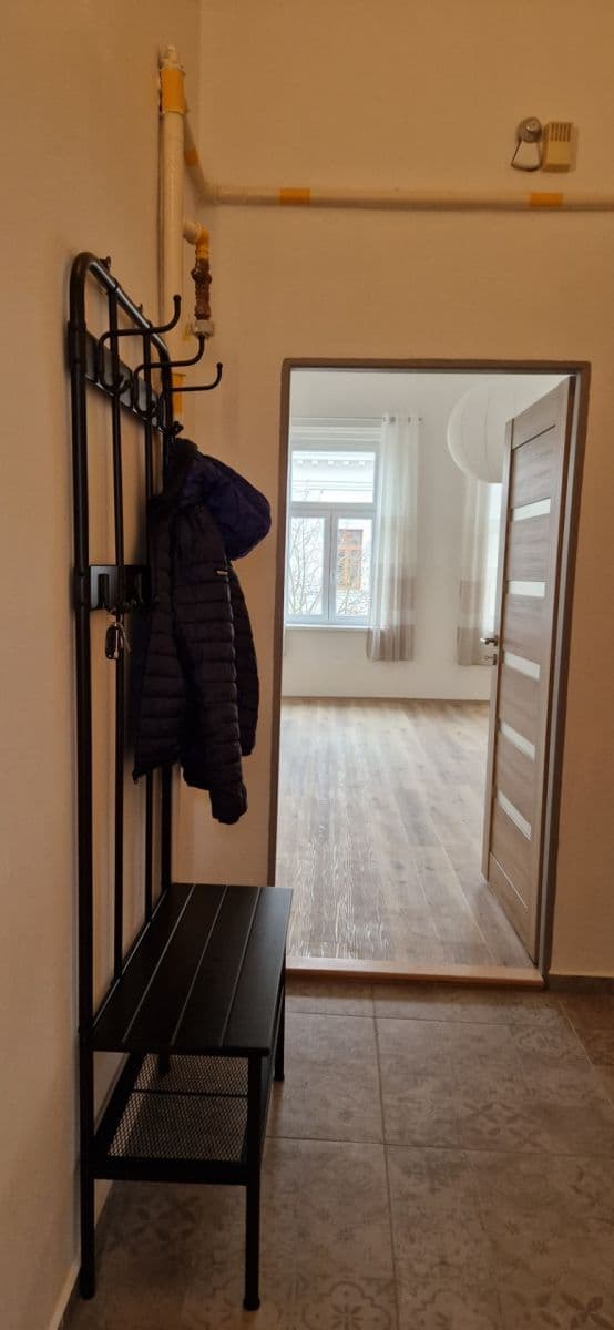 Prenájom bytu 2-izbový 71 m², Plachého, Plzeň, Plzeňský kraj Prenájom bytu 2-izbový 71 m², Plachého, Plzeň, Plzeňský kraj