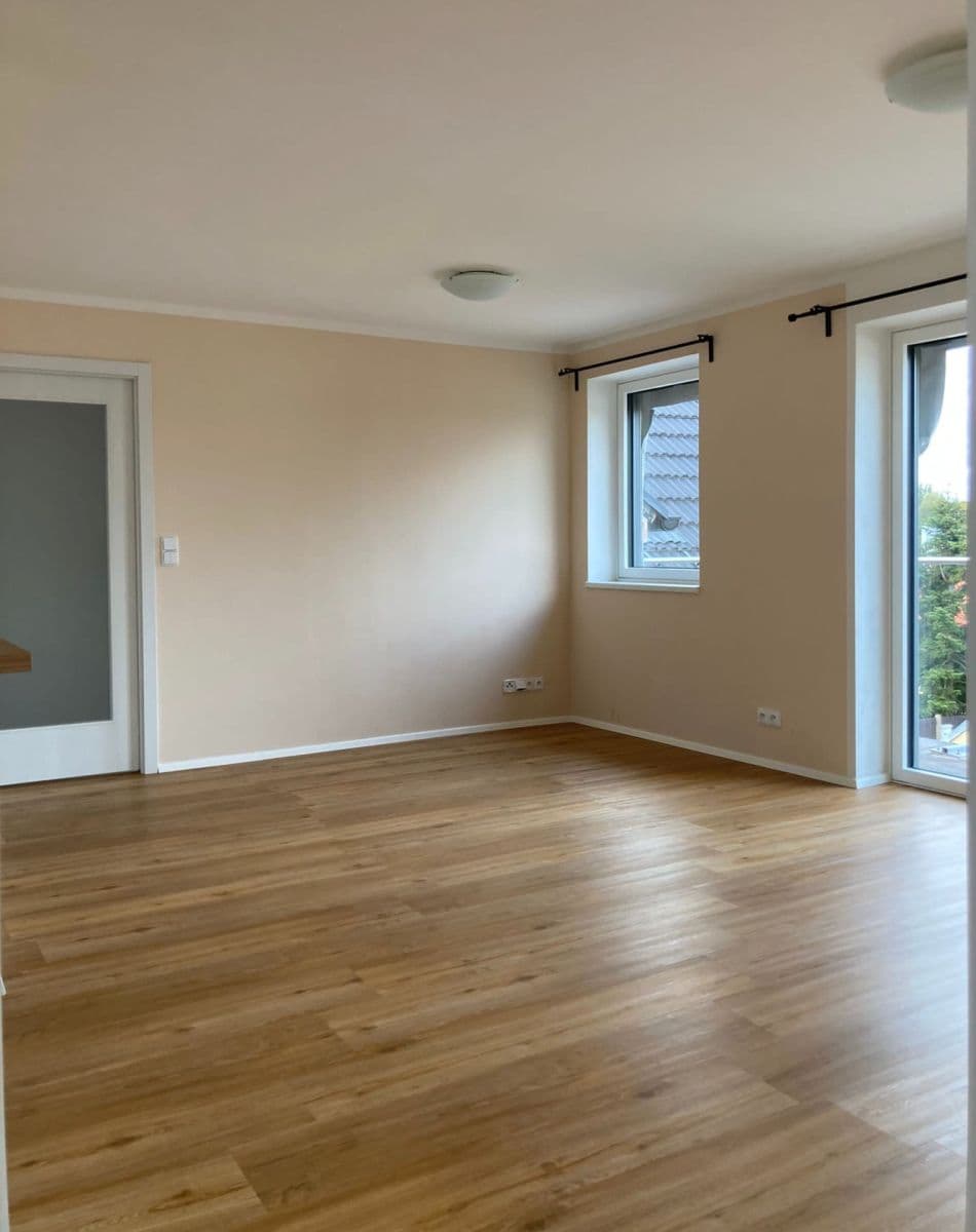 Prenájom bytu 3-izbový 62 m², Hekova, Praha, Praha Prenájom bytu 3-izbový 62 m², Hekova, Praha, Praha