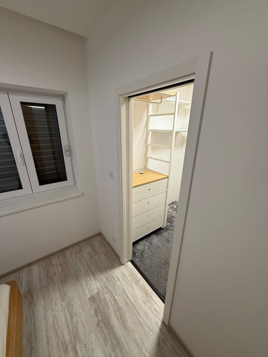 Prenájom bytu 2-izbový 56 m², Sázavská, Žďár nad Sázavou, Kraj Vysočina Prenájom bytu 2-izbový 56 m², Sázavská, Žďár nad Sázavou, Kraj Vysočina