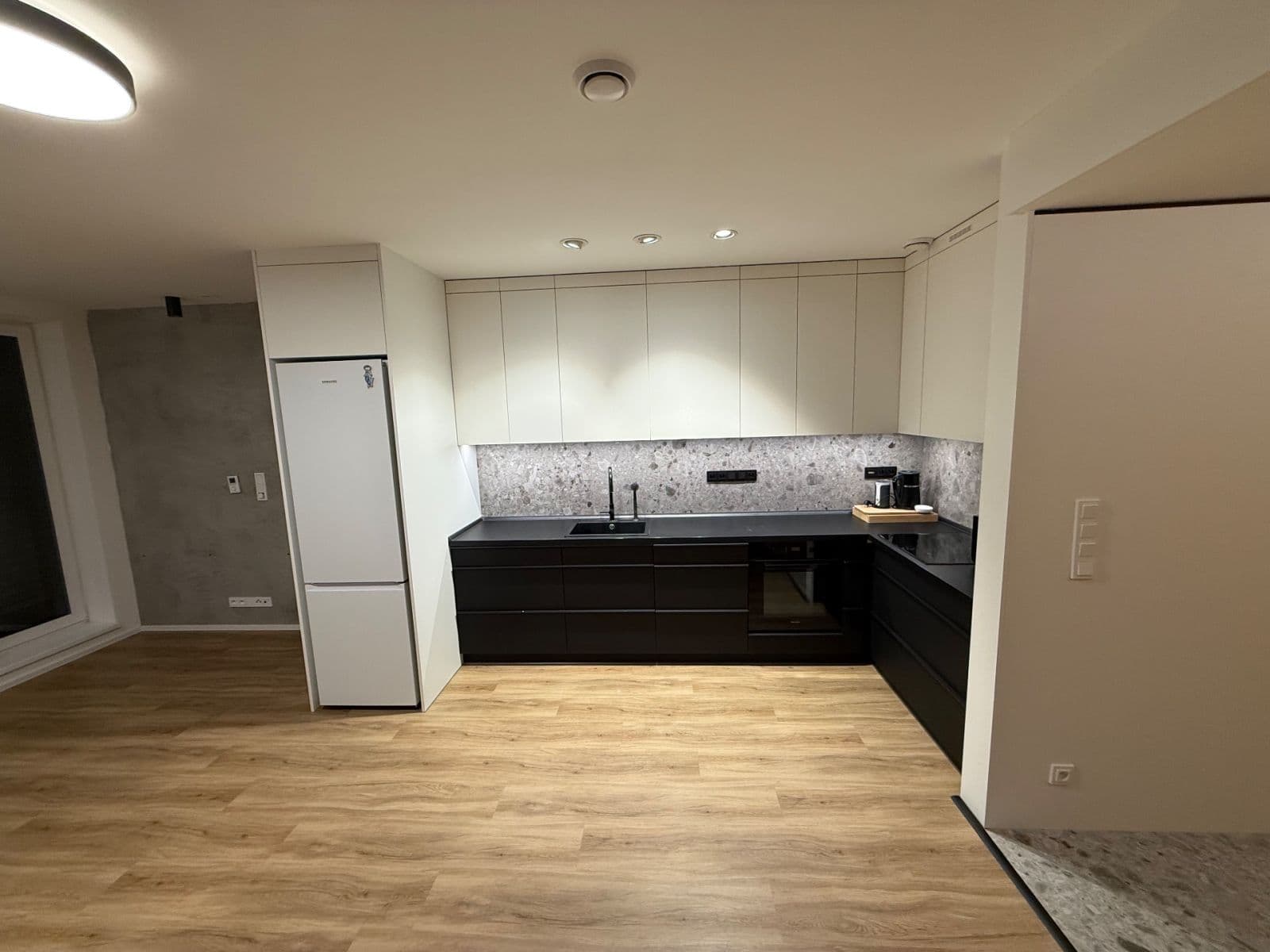 Prenájom bytu 2-izbový 56 m², Sázavská, Žďár nad Sázavou, Kraj Vysočina Prenájom bytu 2-izbový 56 m², Sázavská, Žďár nad Sázavou, Kraj Vysočina