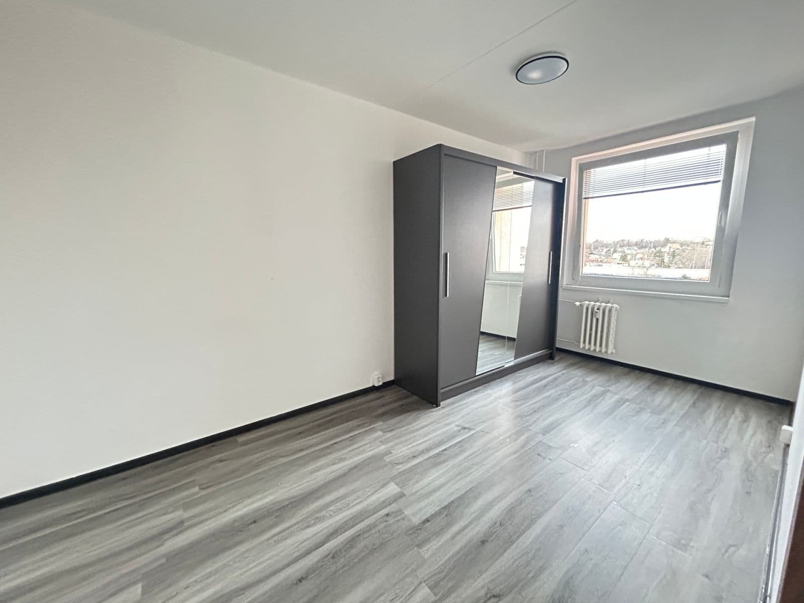 Prenájom bytu 4-izbový 84 m², Praha, Praha Prenájom bytu 4-izbový 84 m², Praha, Praha