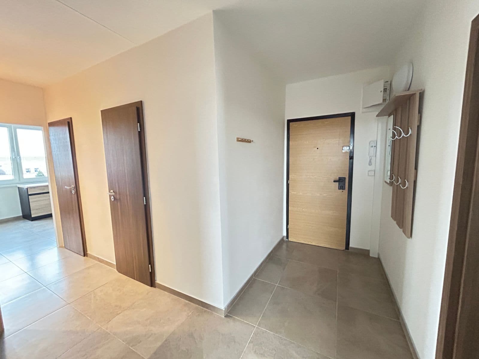 Prenájom bytu 4-izbový 84 m², Praha, Praha Prenájom bytu 4-izbový 84 m², Praha, Praha