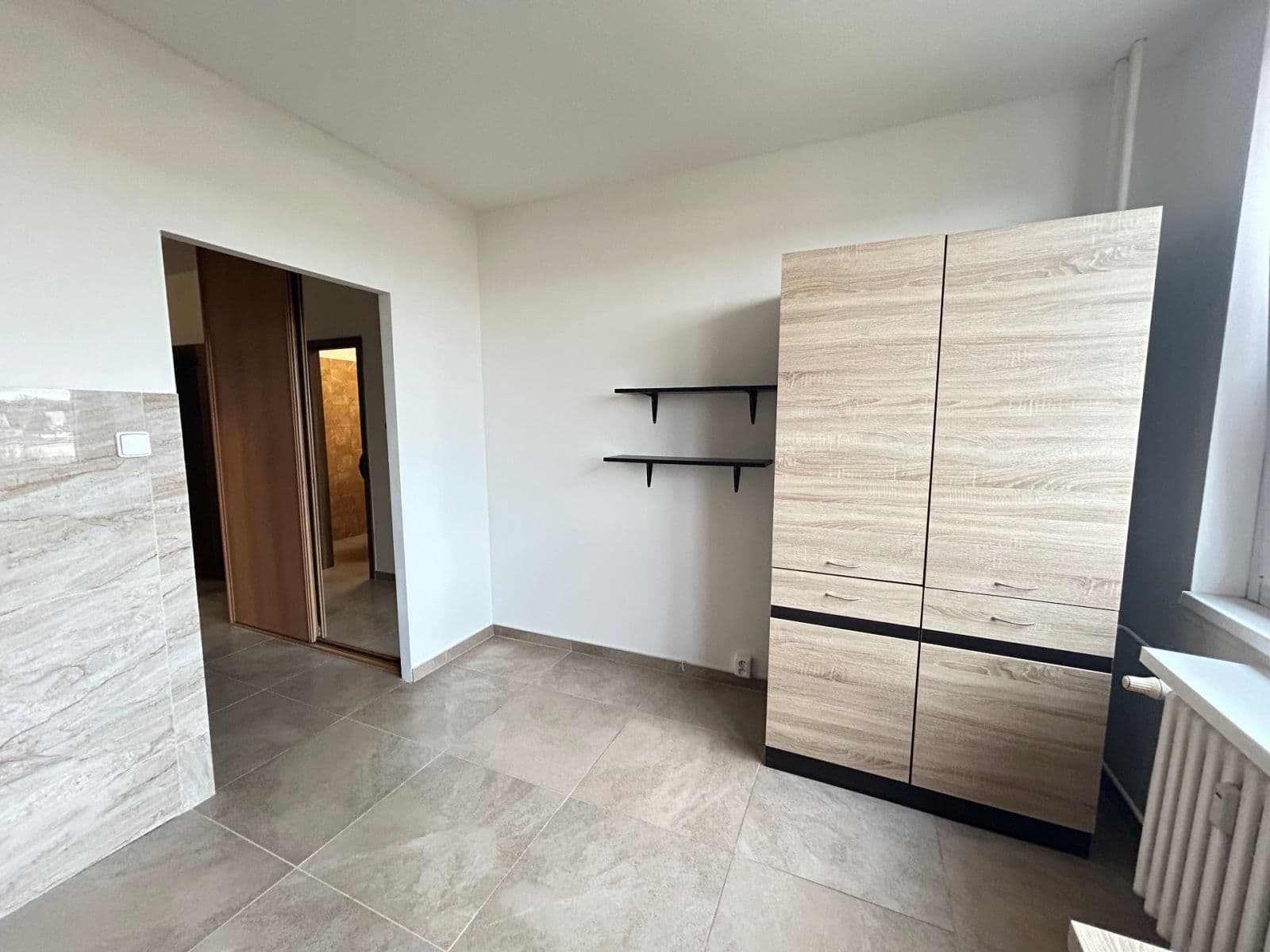 Prenájom bytu 4-izbový 84 m², Praha, Praha Prenájom bytu 4-izbový 84 m², Praha, Praha
