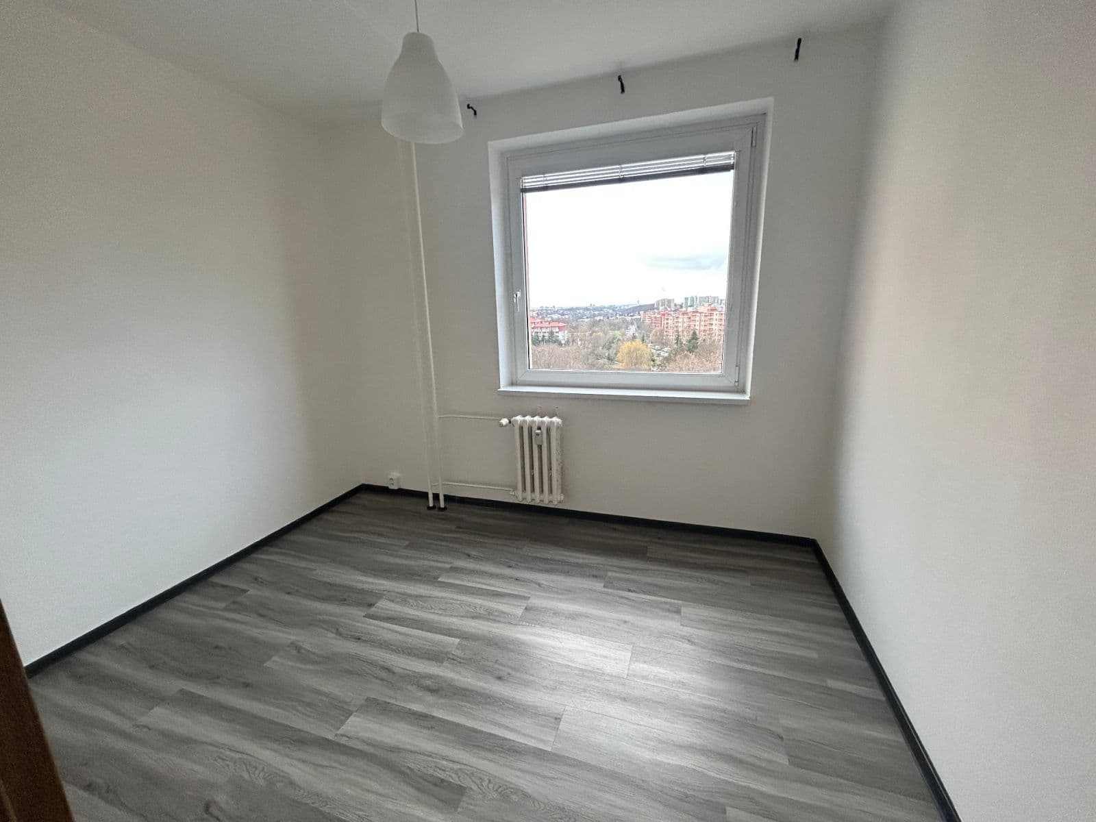 Prenájom bytu 4-izbový 84 m², Praha, Praha Prenájom bytu 4-izbový 84 m², Praha, Praha