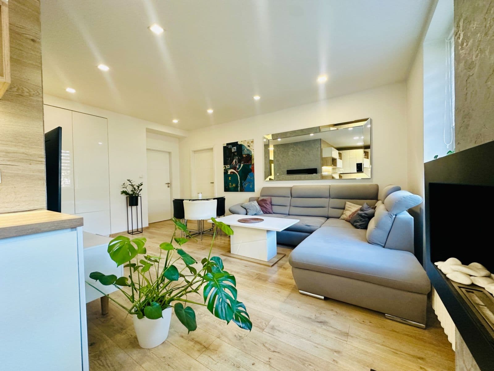 Predaj bytu 3-izbový 65 m², Mitušova, Ostrava, Moravskoslezský kraj Predaj bytu 3-izbový 65 m², Mitušova, Ostrava, Moravskoslezský kraj