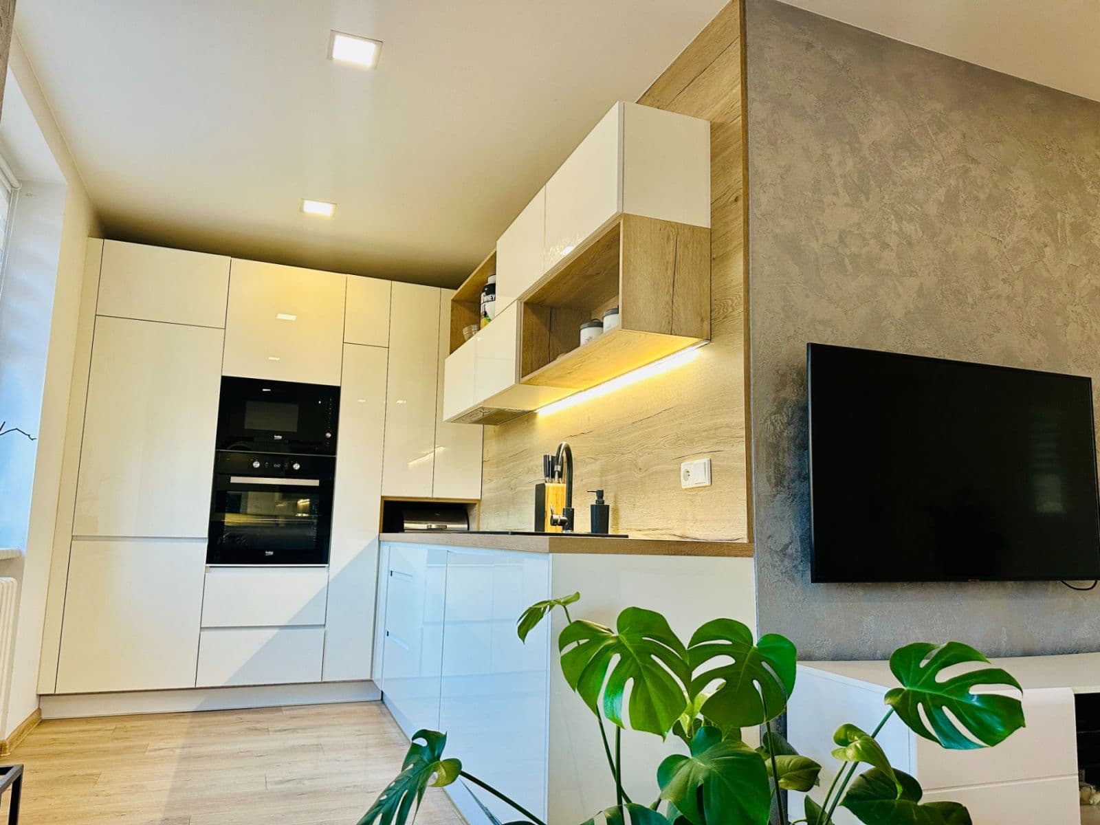 Predaj bytu 3-izbový 65 m², Mitušova, Ostrava, Moravskoslezský kraj Predaj bytu 3-izbový 65 m², Mitušova, Ostrava, Moravskoslezský kraj