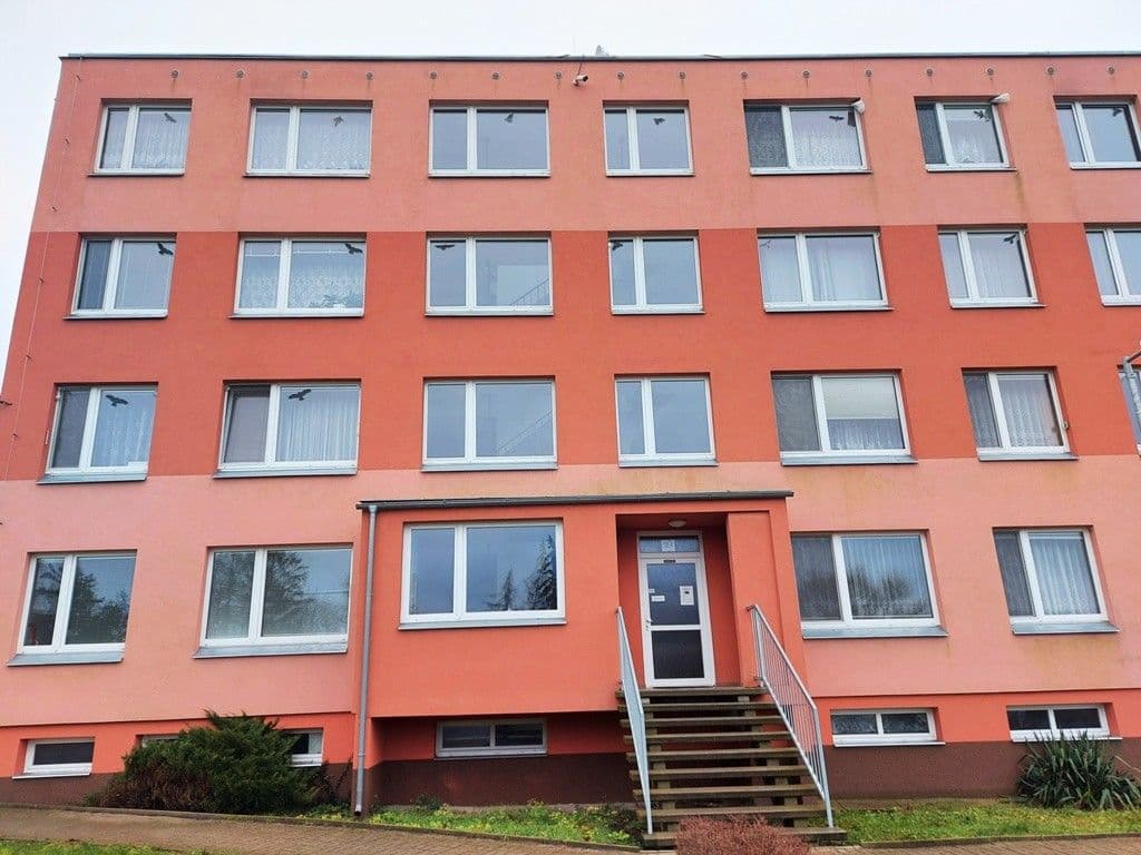 Prenájom bytu 2-izbový 42 m², Sídliště pionýrů, Úštěk, Ústecký kraj Prenájom bytu 2-izbový 42 m², Sídliště pionýrů, Úštěk, Ústecký kraj