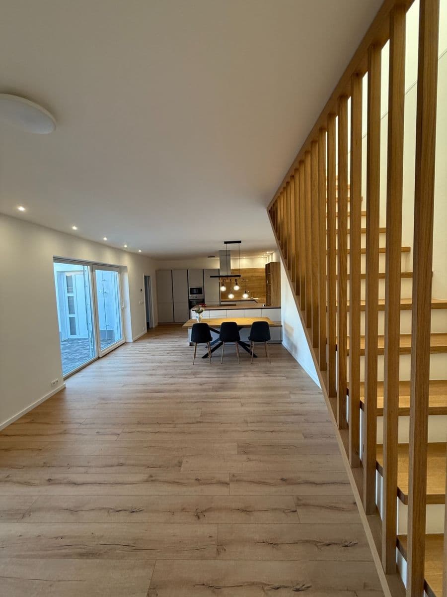 Prenájom domu 160 m², pozemek 125 m², Pod Přehradou, Praha, Praha Prenájom domu 160 m², pozemek 125 m², Pod Přehradou, Praha, Praha