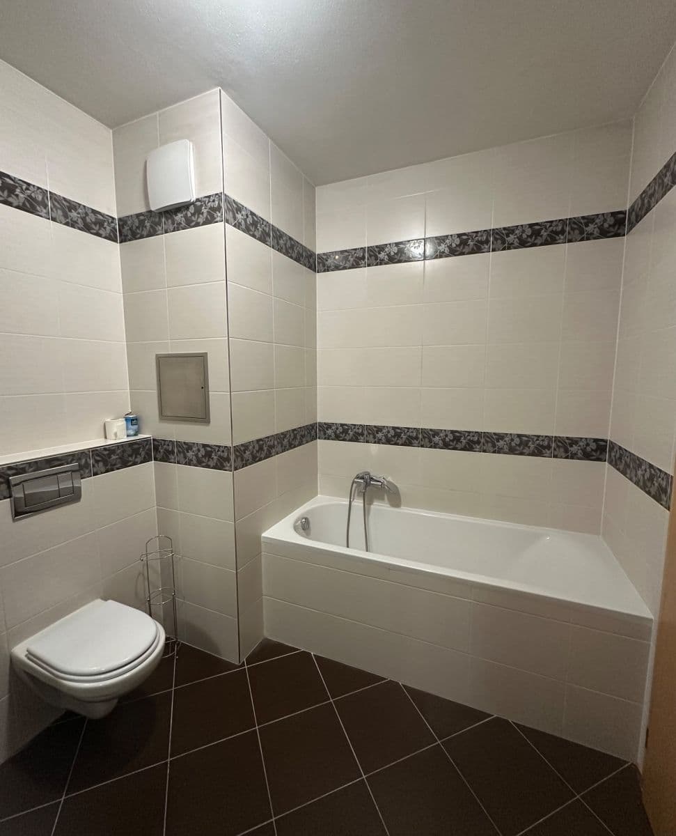 Predaj bytu 1-izbový 34 m², Miroslava Hajna, Praha, Praha Predaj bytu 1-izbový 34 m², Miroslava Hajna, Praha, Praha