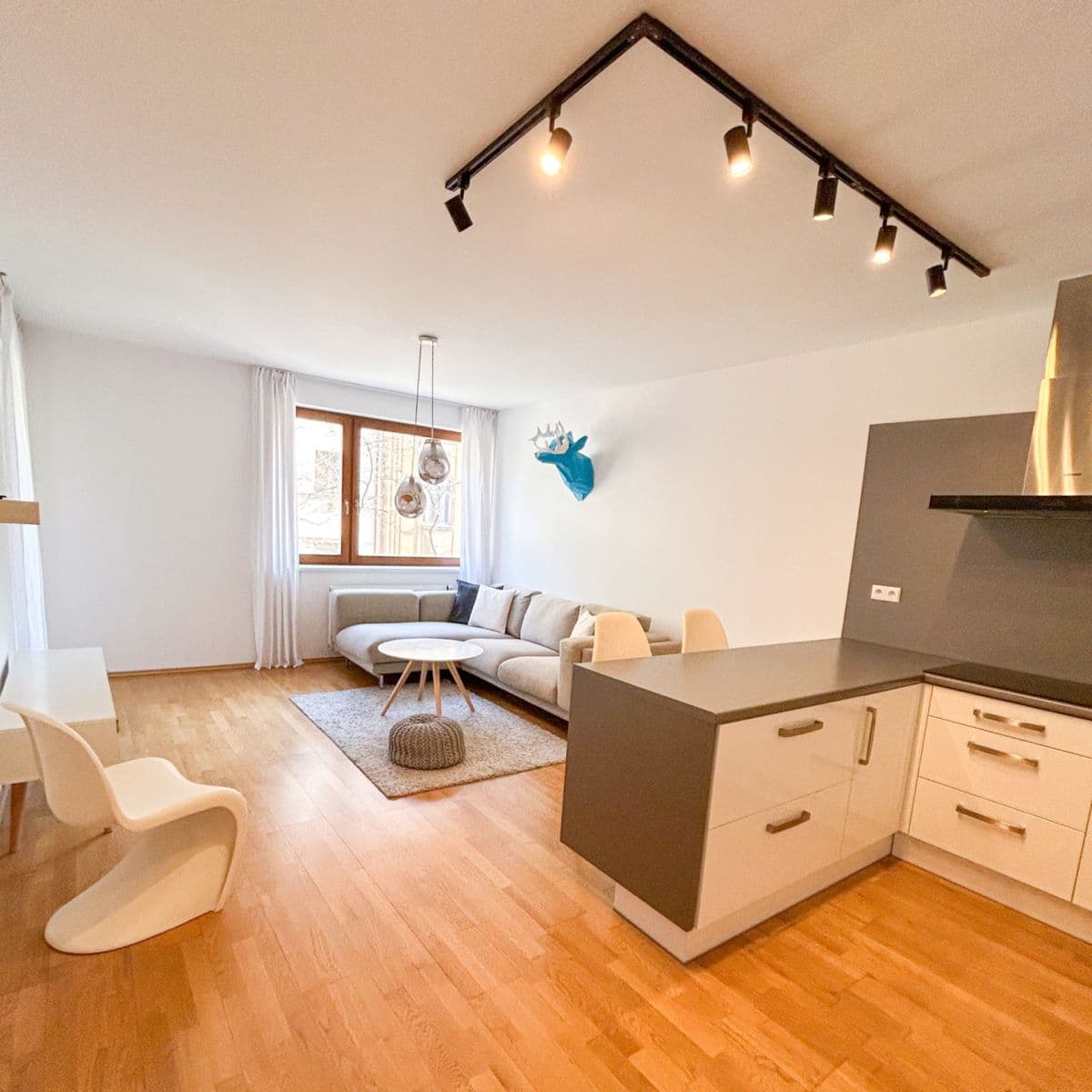 Prenájom bytu 2-izbový 54 m², Kališnická, Praha, Praha Prenájom bytu 2-izbový 54 m², Kališnická, Praha, Praha