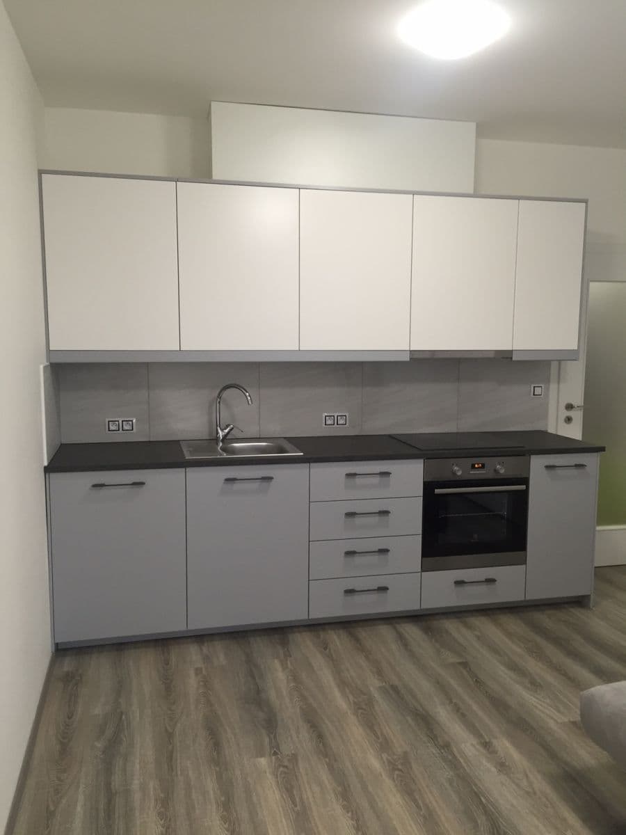 Predaj bytu 1-izbový 28 m², Modrého, Praha, Praha Predaj bytu 1-izbový 28 m², Modrého, Praha, Praha
