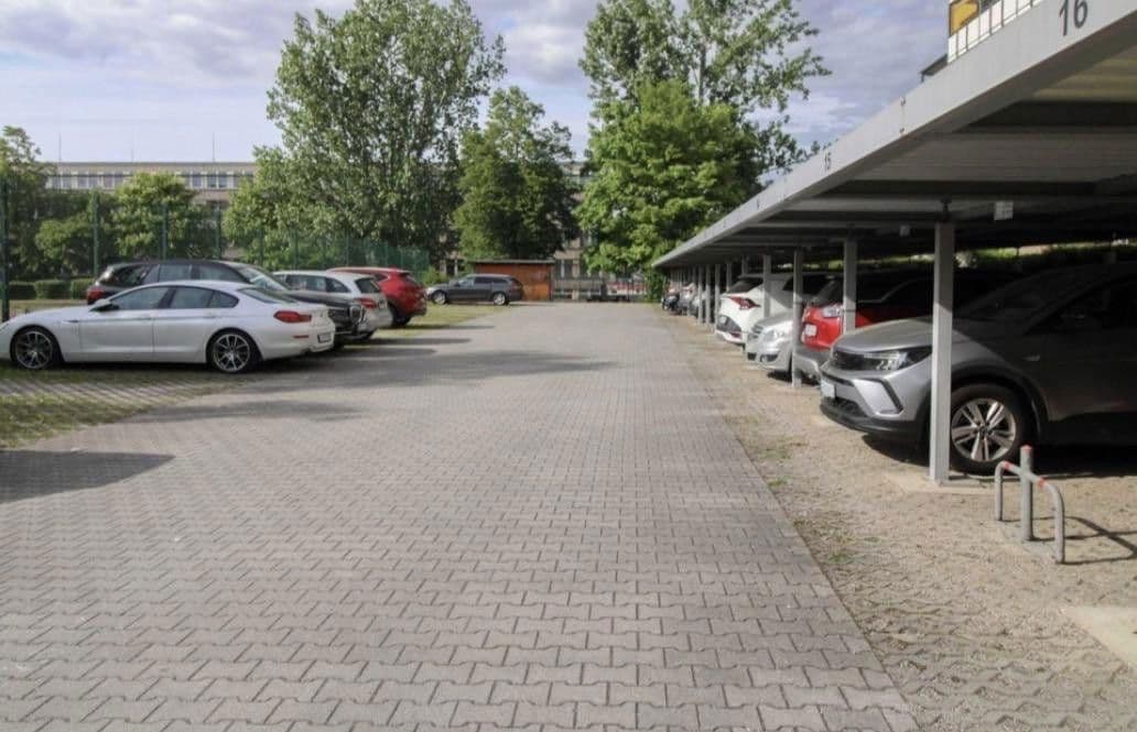 Prenájom bytu 4-izbový 119 m², Volksgartenstraße 20a, Leipzig, Sasko Prenájom bytu 4-izbový 119 m², Volksgartenstraße 20a, Leipzig, Sasko