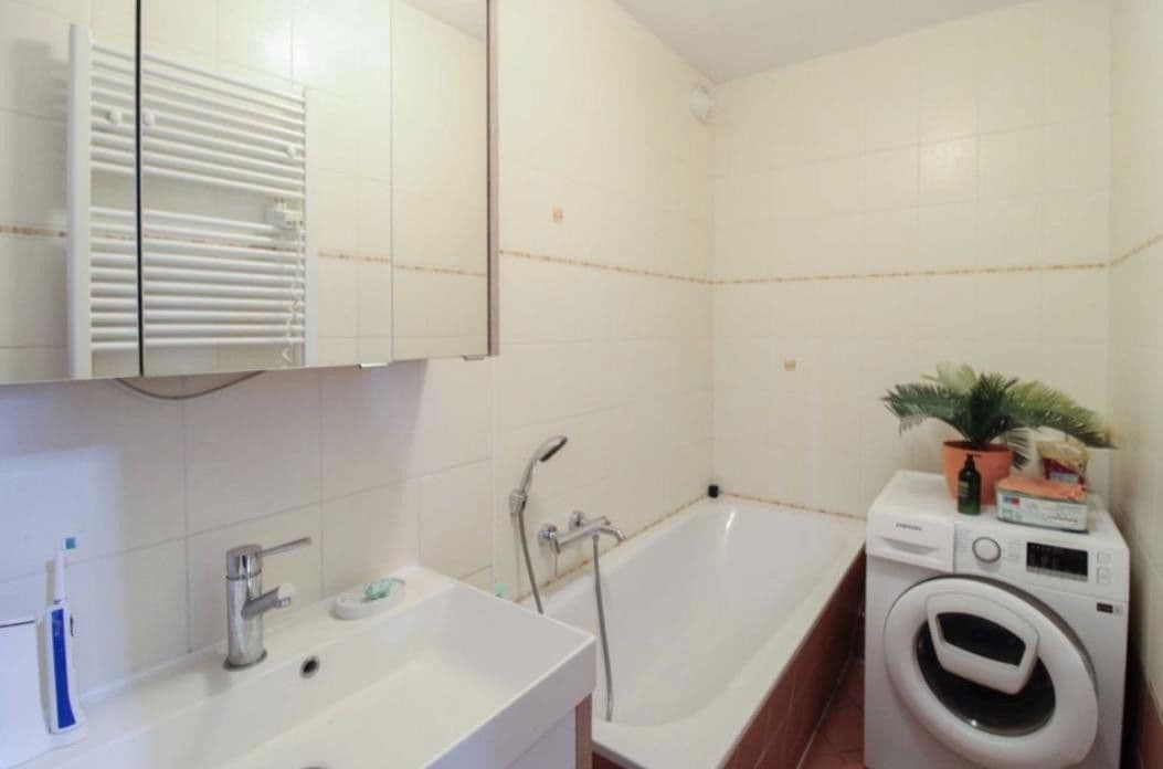 Prenájom bytu 4-izbový 119 m², Volksgartenstraße 20a, Leipzig, Sasko Prenájom bytu 4-izbový 119 m², Volksgartenstraße 20a, Leipzig, Sasko