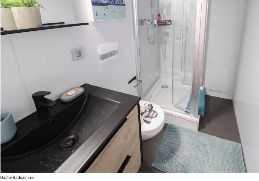 Prenájom bytu 4-izbový 119 m², Volksgartenstraße 20a, Leipzig, Sasko Prenájom bytu 4-izbový 119 m², Volksgartenstraße 20a, Leipzig, Sasko