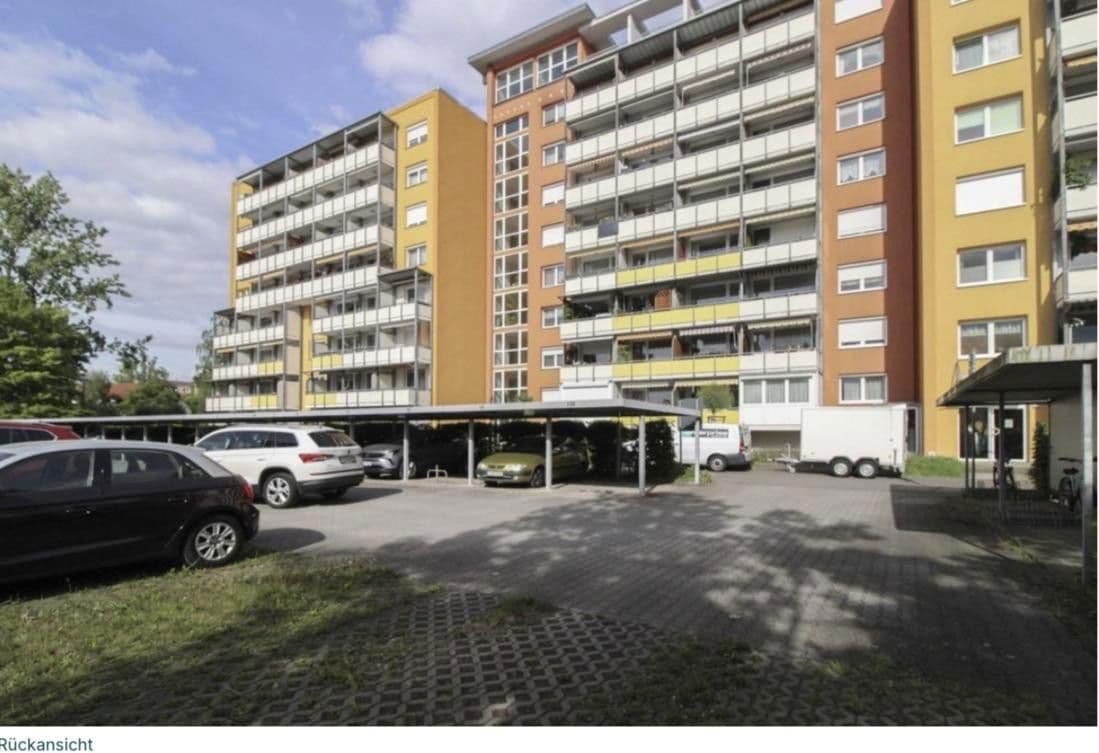 Prenájom bytu 4-izbový 119 m², Volksgartenstraße 20a, Leipzig, Sasko Prenájom bytu 4-izbový 119 m², Volksgartenstraße 20a, Leipzig, Sasko