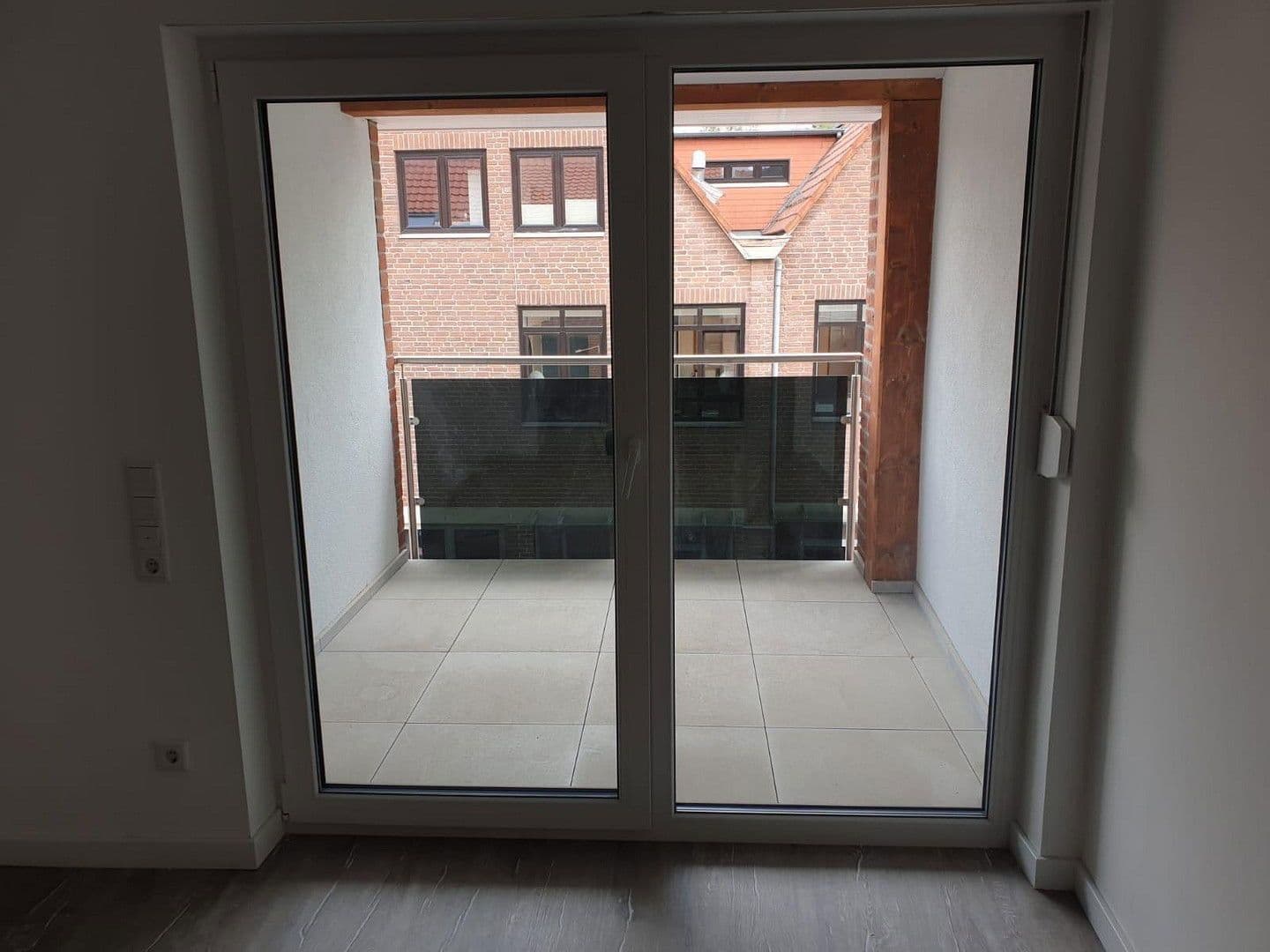 Prenájom bytu 3-izbový 97 m², Hornstr. 3, Gehrden, Dolné Sasko Prenájom bytu 3-izbový 97 m², Hornstr. 3, Gehrden, Dolné Sasko