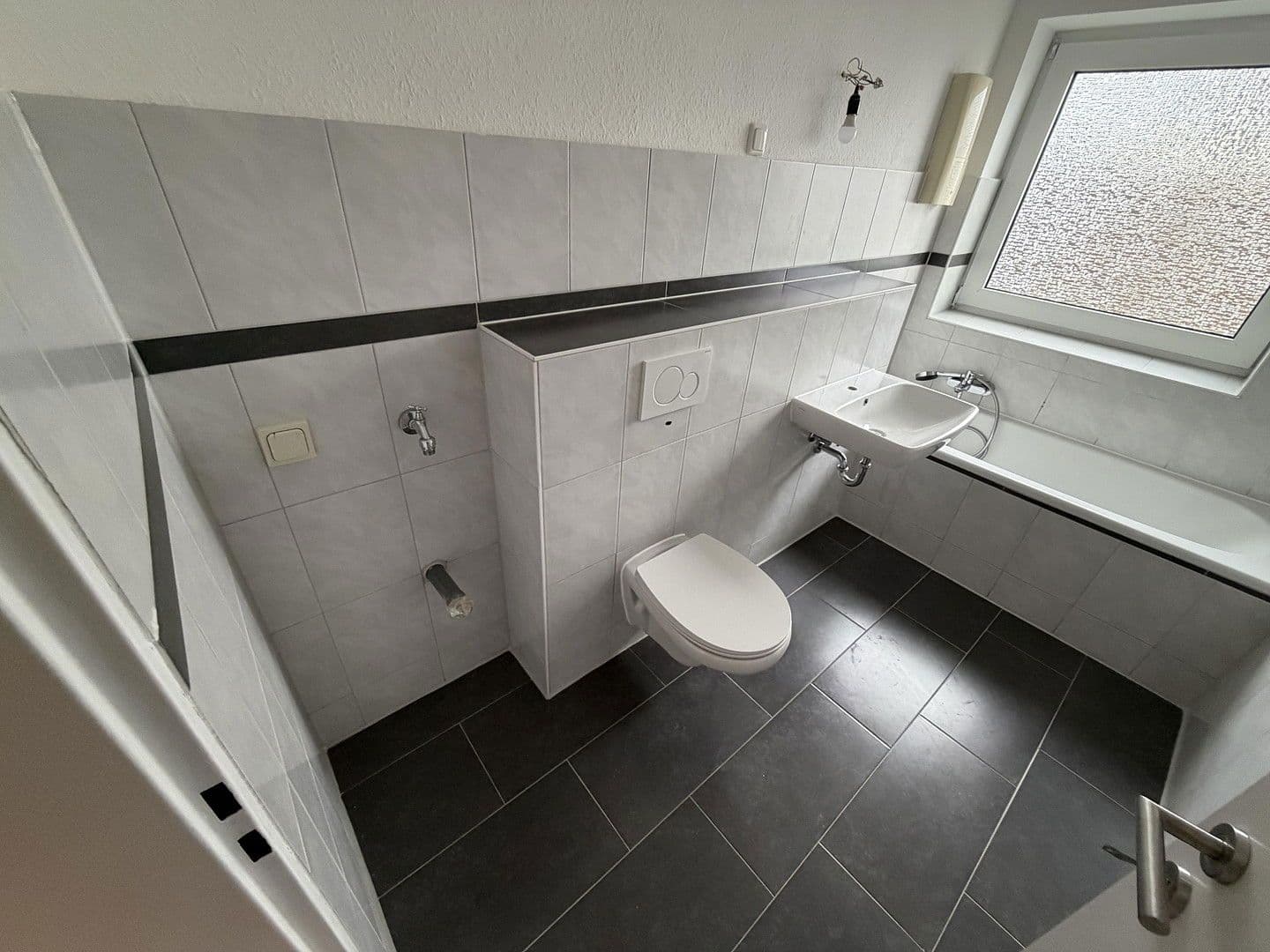 Prenájom bytu 3-izbový 82 m², Komturring 8, Hürth, Severné Porýnie - Westfálsko Prenájom bytu 3-izbový 82 m², Komturring 8, Hürth, Severné Porýnie - Westfálsko