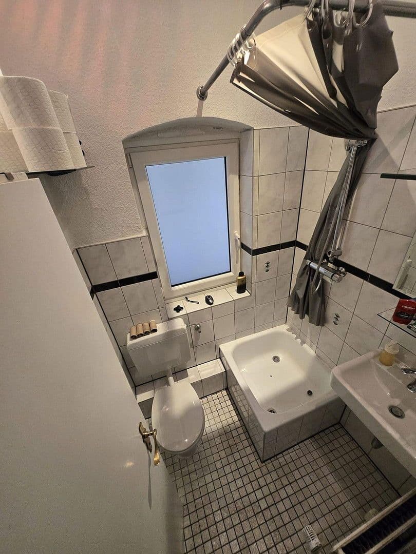 Prenájom bytu 1-izbový 30 m², Kiel, Šlezvicko-Holštajnsko Prenájom bytu 1-izbový 30 m², Kiel, Šlezvicko-Holštajnsko